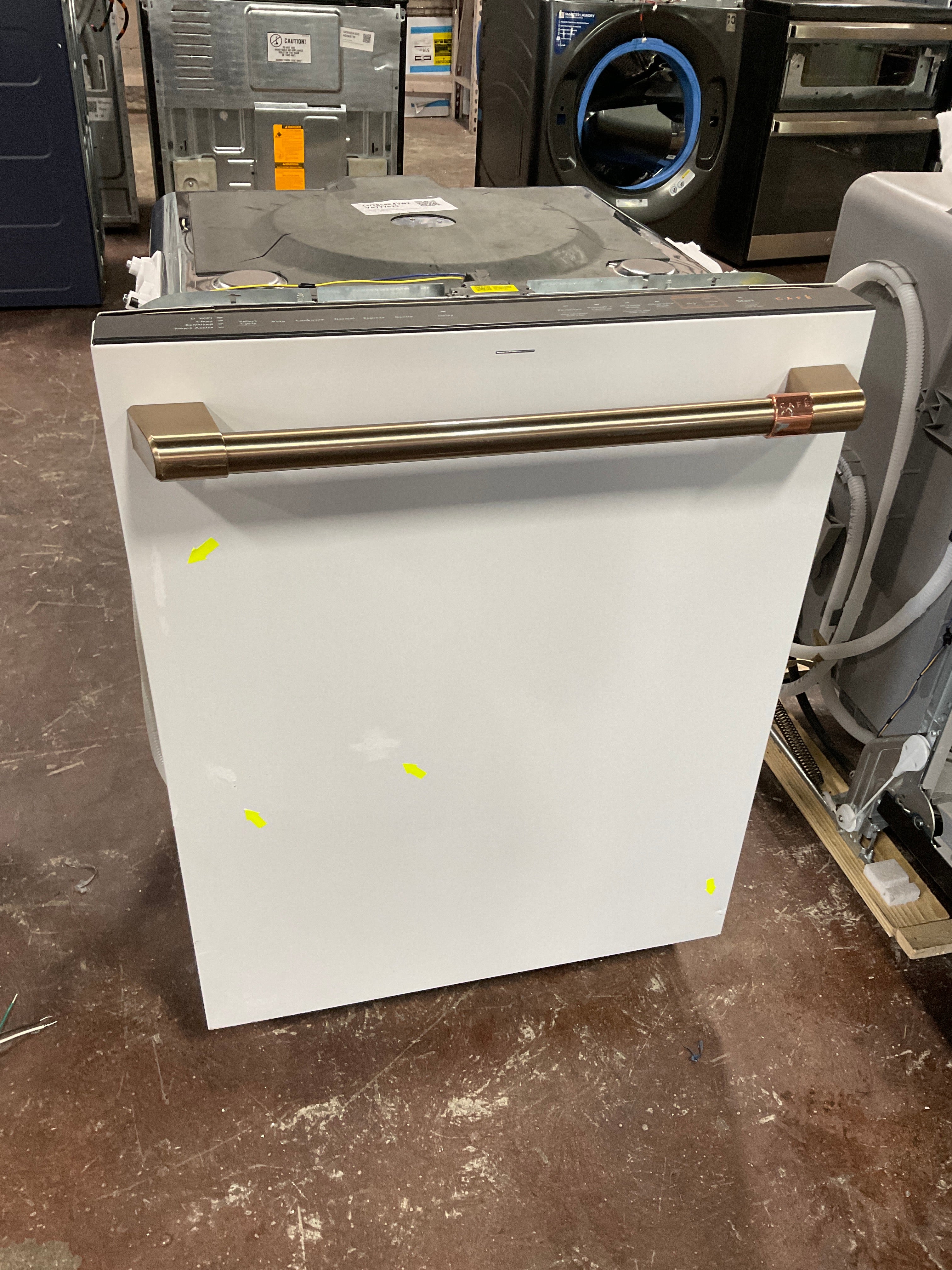 CAFÉ™ CustomFit ENERGY STAR Stainless Interior Smart Dishwasher with Ultra Wash Top Rack and Dual Convection Ultra Dry, 44 dBA - Image 11