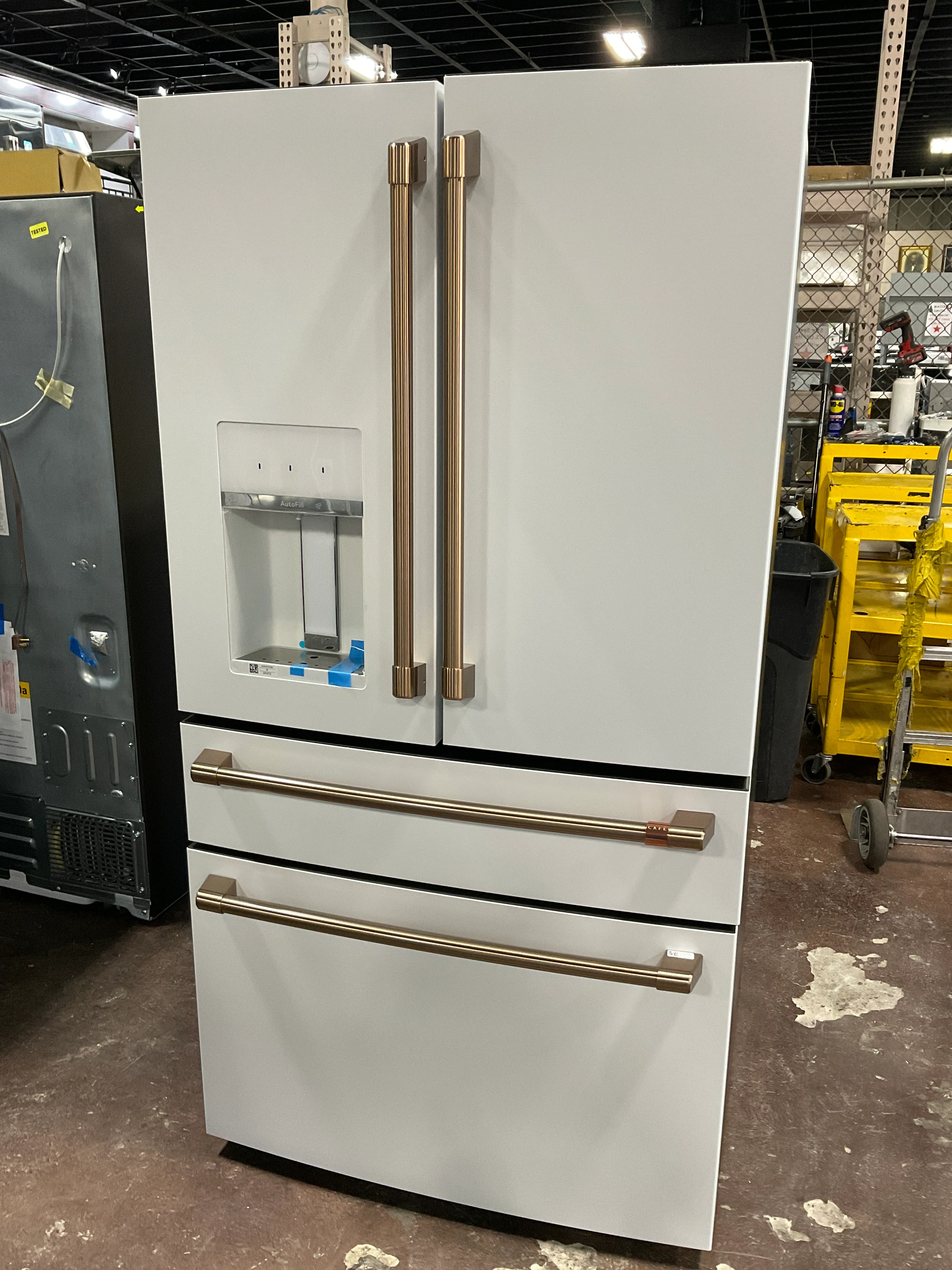 CAFÉ™ ENERGY STAR® 27.8 Cu. Ft. Smart 4-Door French-Door Refrigerator - Image 11