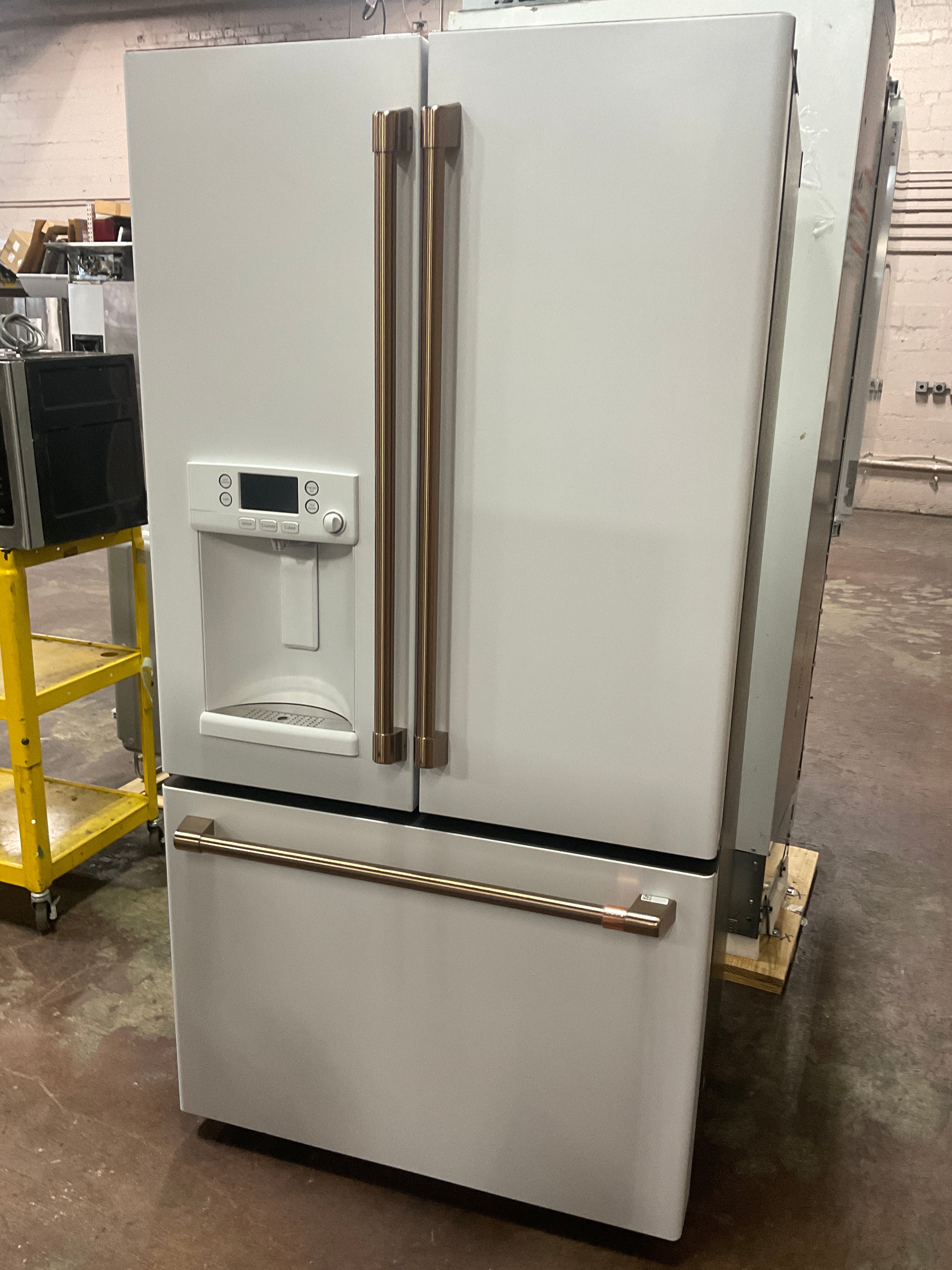 CAFÉ™ ENERGY STAR® 22.1 Cu. Ft. Smart Counter-Depth French-Door Refrigerator with Hot Water Dispenser - Image 11