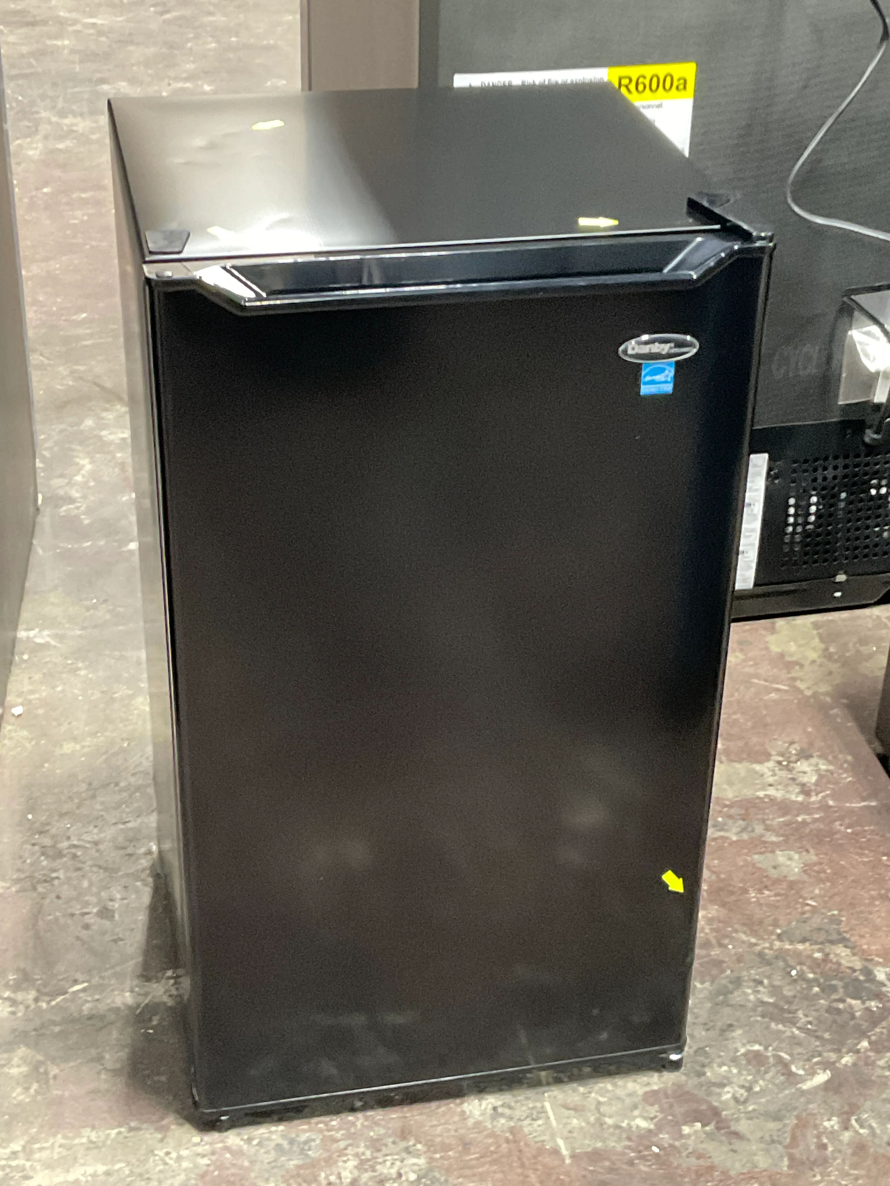 Danby 3.2 cu. ft. Compact Fridge in Black - Image 12