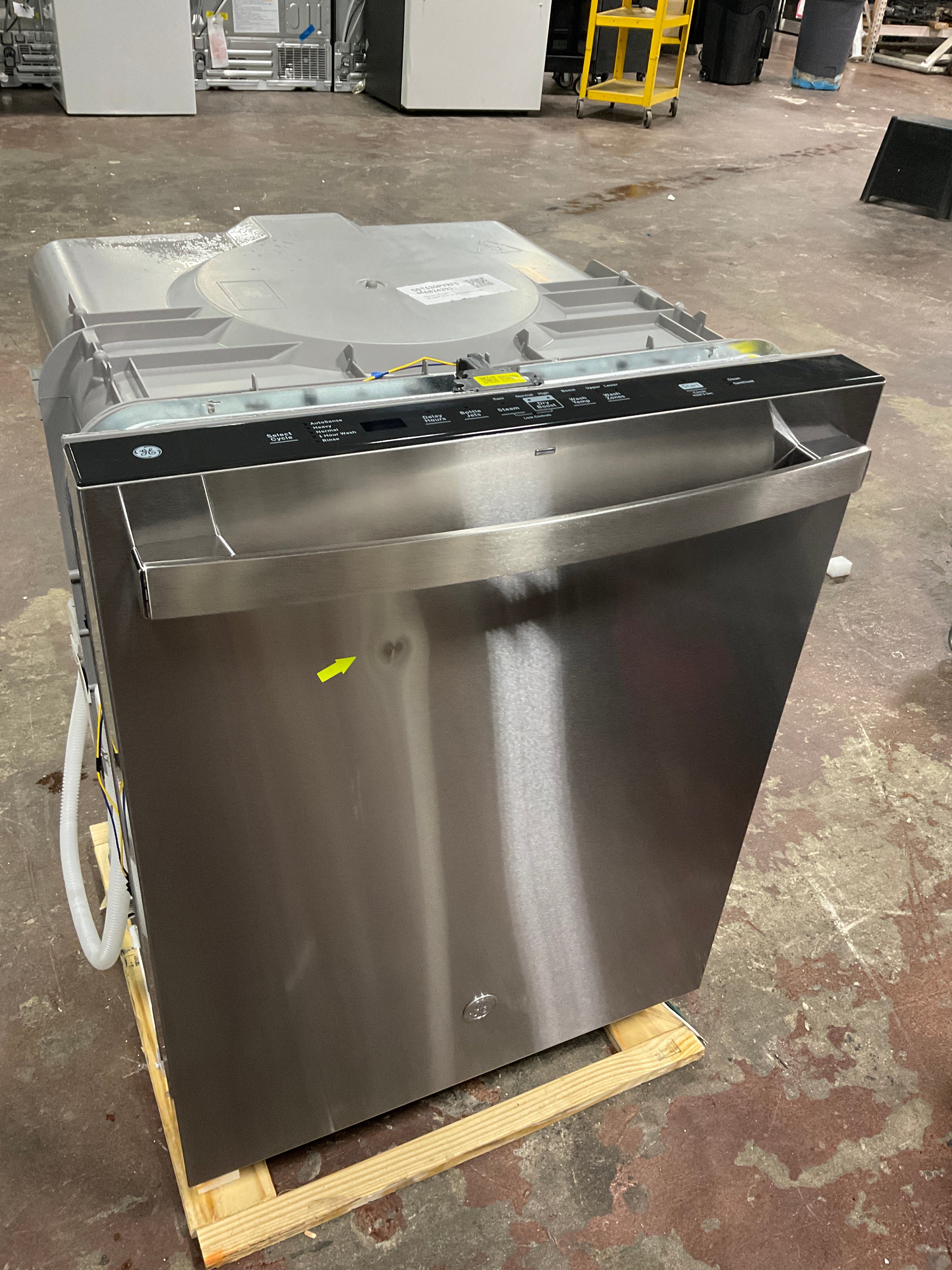 GE® ENERGY STAR® Top Control with Plastic Interior Dishwasher with Sanitize Cycle & Dry Boost - Image 6