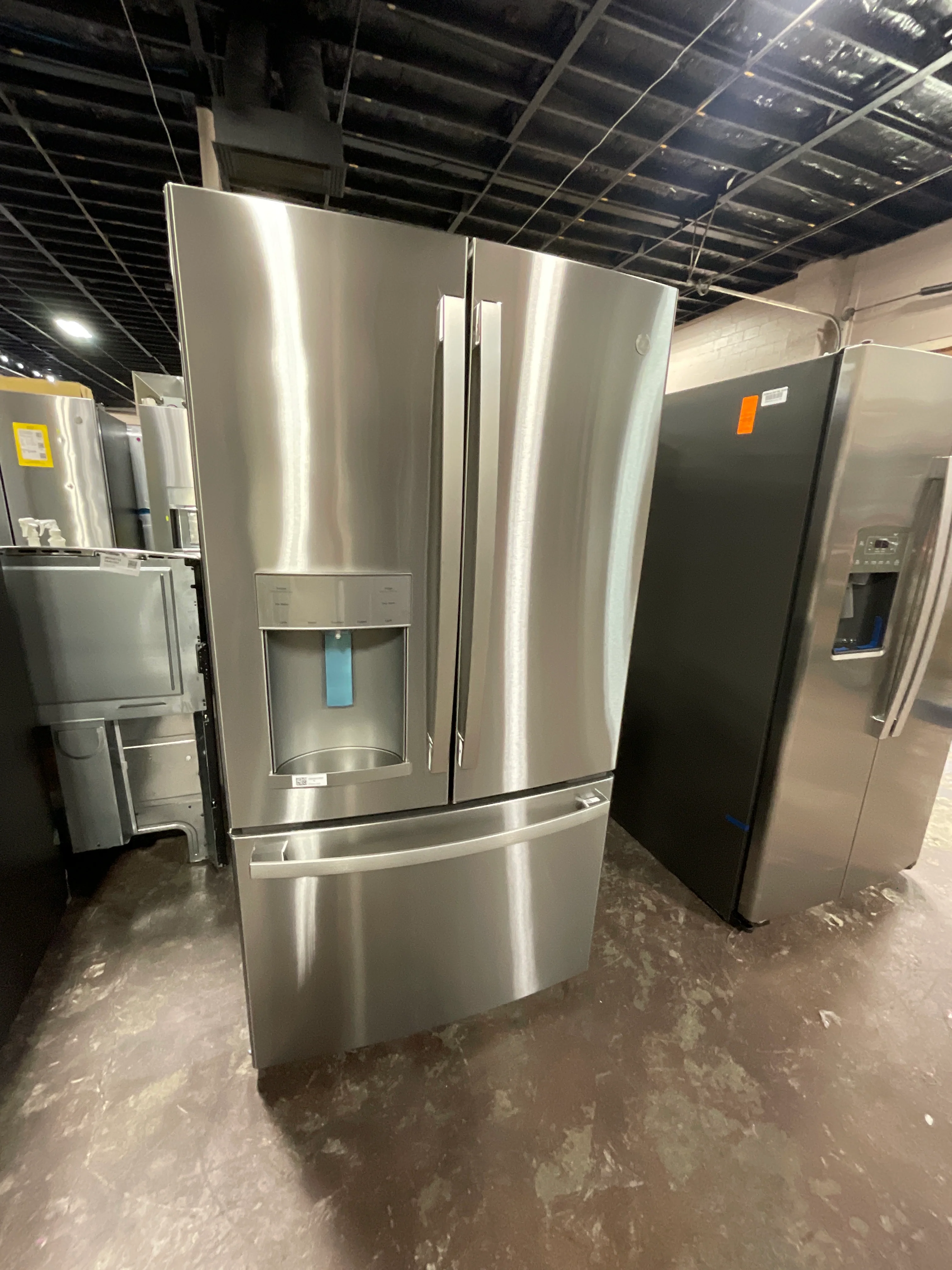 GE® ENERGY STAR® 27.7 Cu. Ft. Fingerprint Resistant French-Door Refrigerator - Image 13