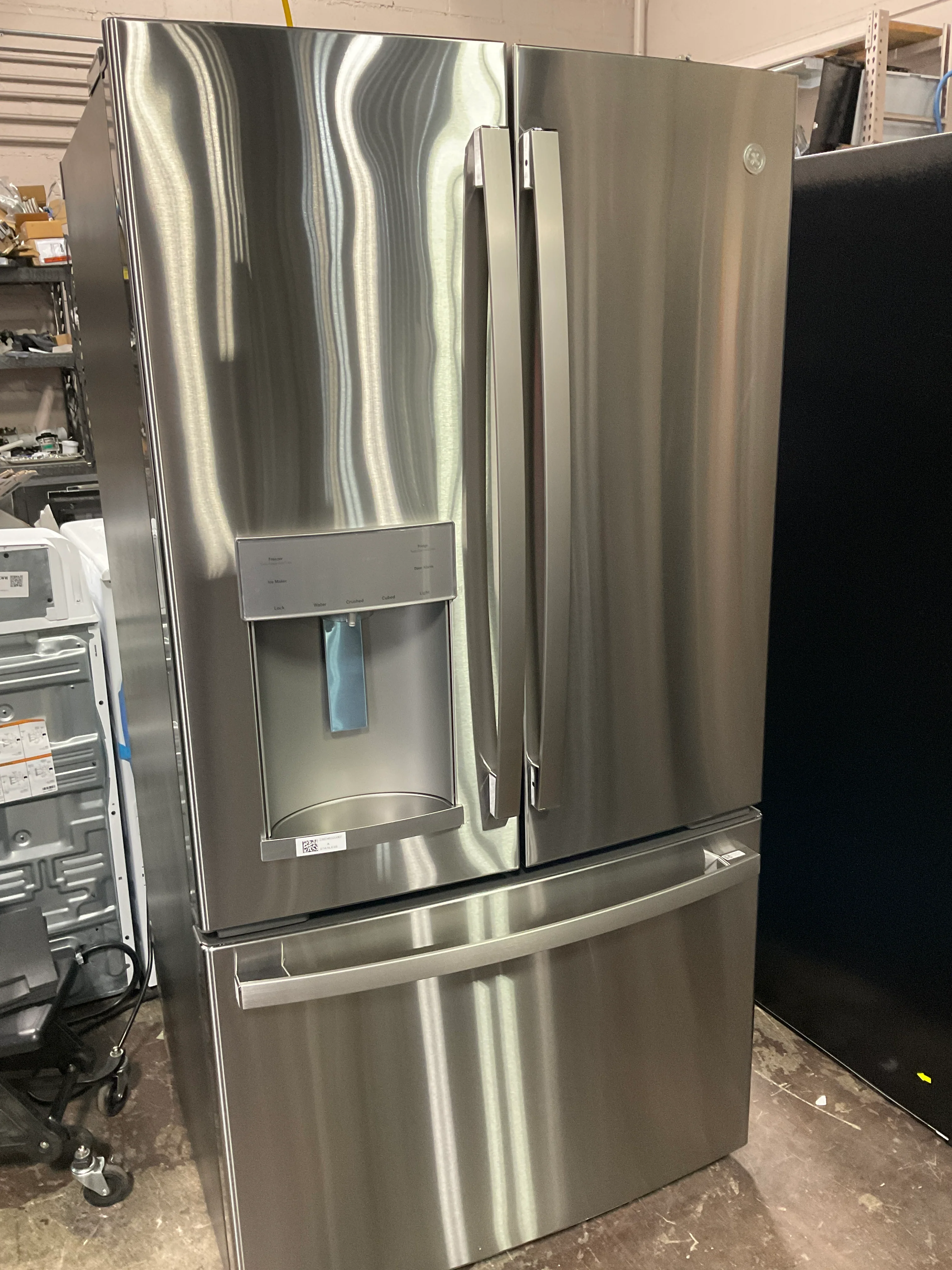 GE® ENERGY STAR® 27.7 Cu. Ft. Fingerprint Resistant French-Door Refrigerator - Image 15