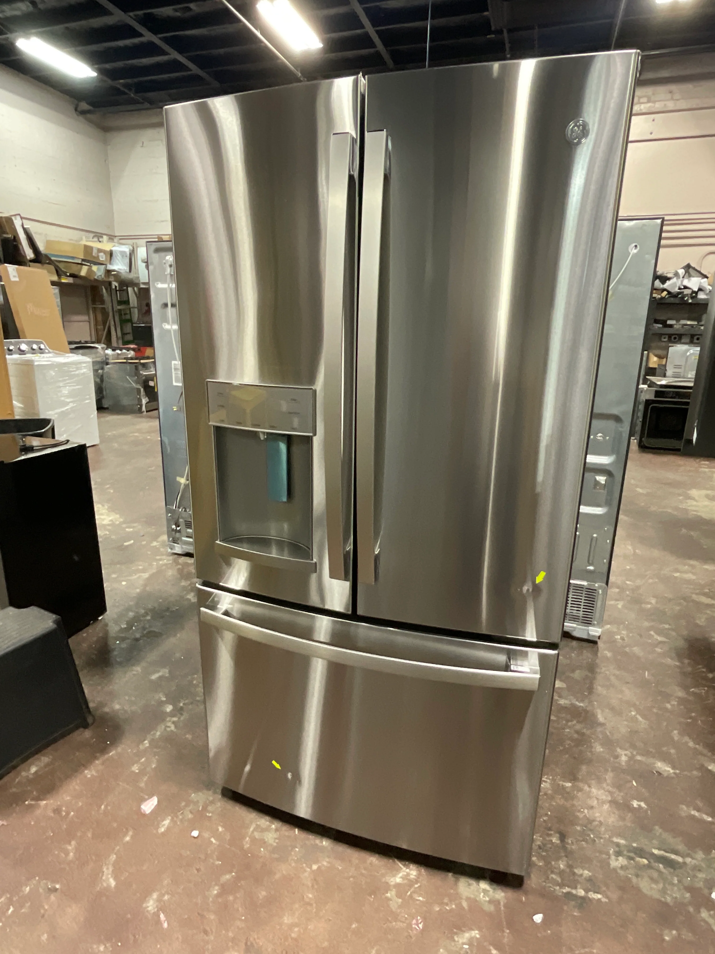 GE® ENERGY STAR® 27.7 Cu. Ft. Fingerprint Resistant French-Door Refrigerator - Image 7