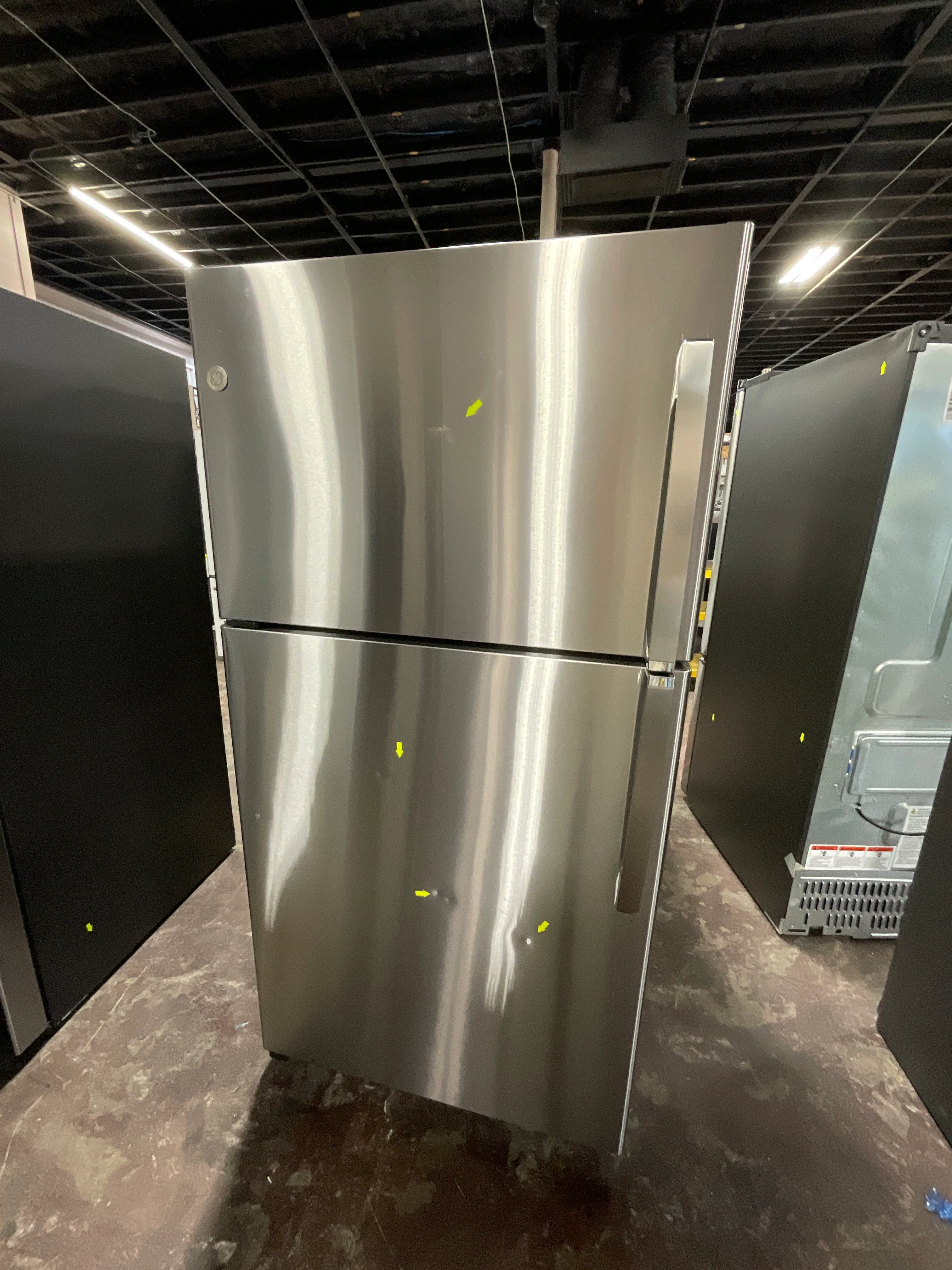 GE® ENERGY STAR® 21.9 Cu. Ft. Top-Freezer Refrigerator - Image 8