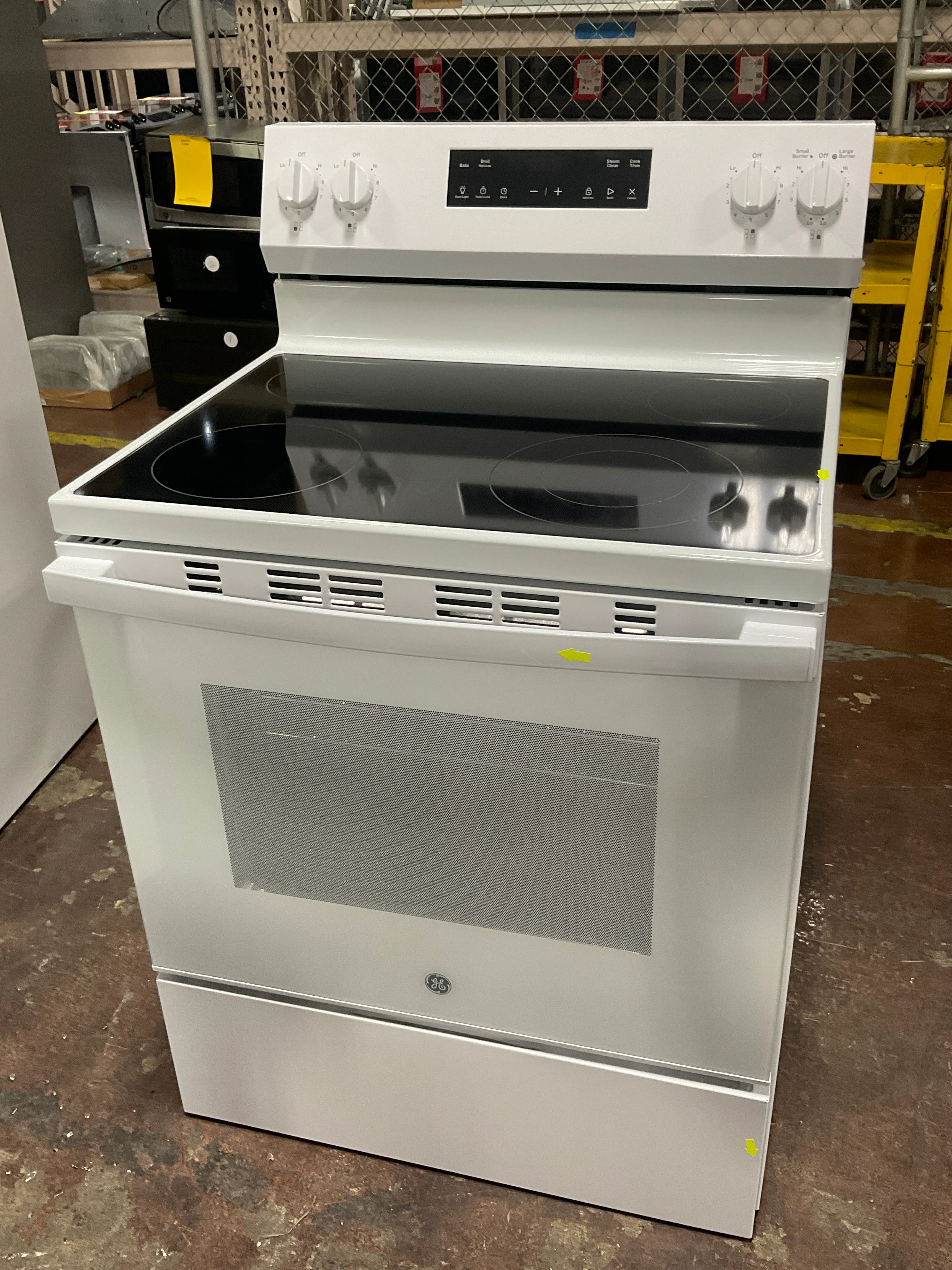 GE GE® ENERGY STAR® 30" Free-Standing Electric Range - Image 8