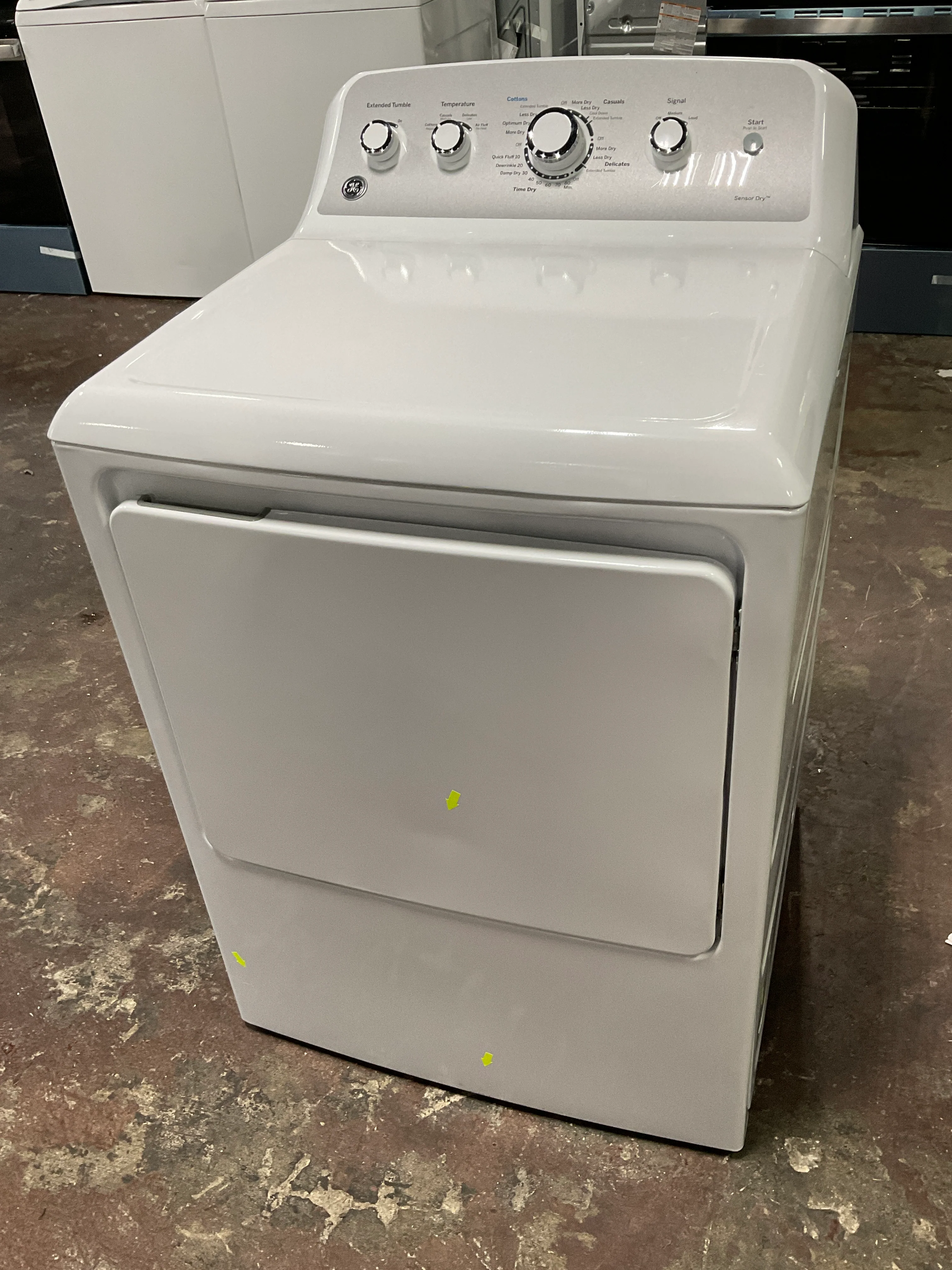 GE® 7.2 cu. ft. Capacity aluminized alloy drum Electric Dryer with Sensor Dry - Image 7