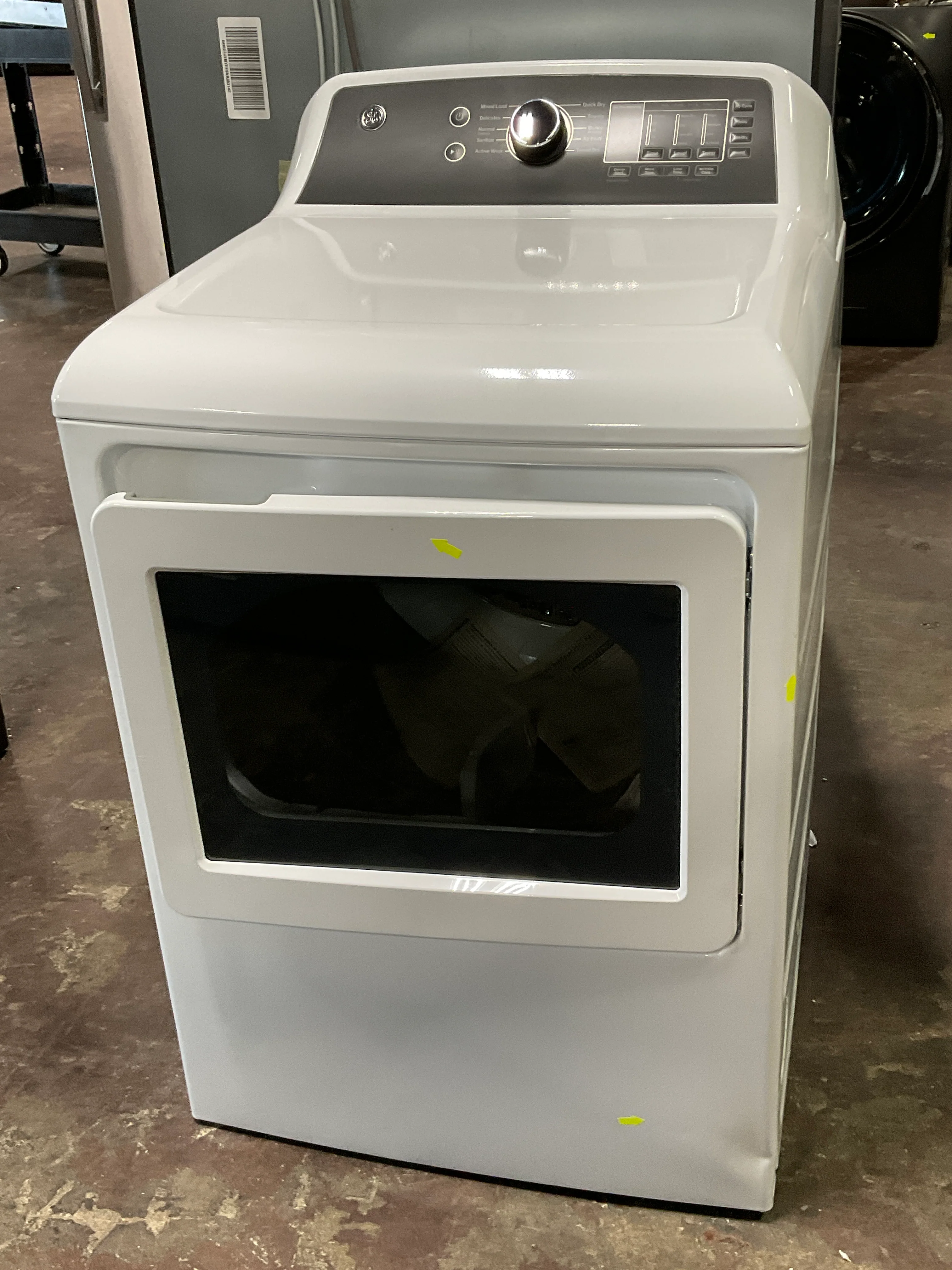 GE® 7.4 cu. ft. Capacity Electric Dryer with Up To 120 ft. Venting and Sensor Dry - Image 11