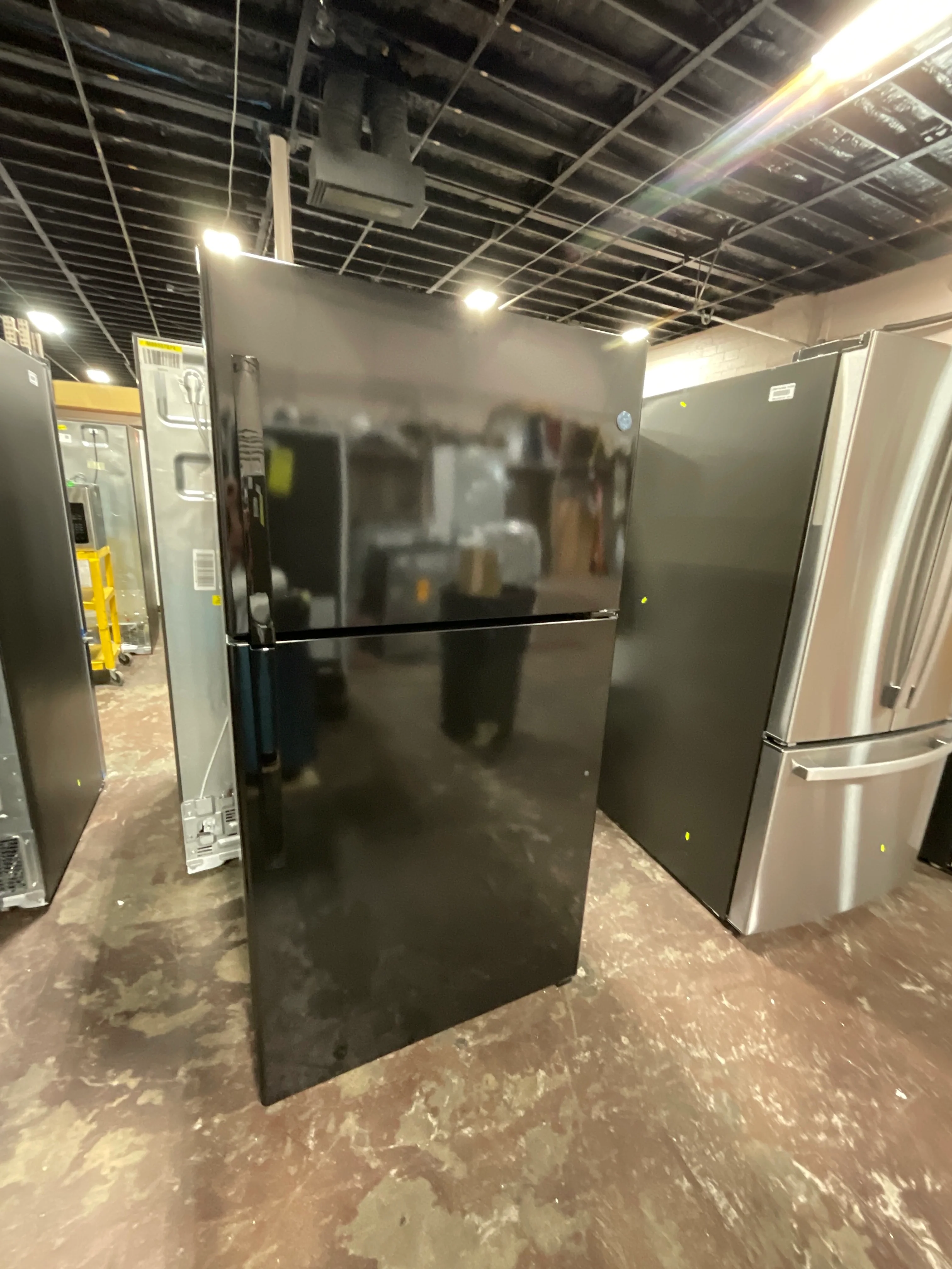 GE® 21.9 Cu. Ft. Garage Ready Top-Freezer Refrigerator - Image 12