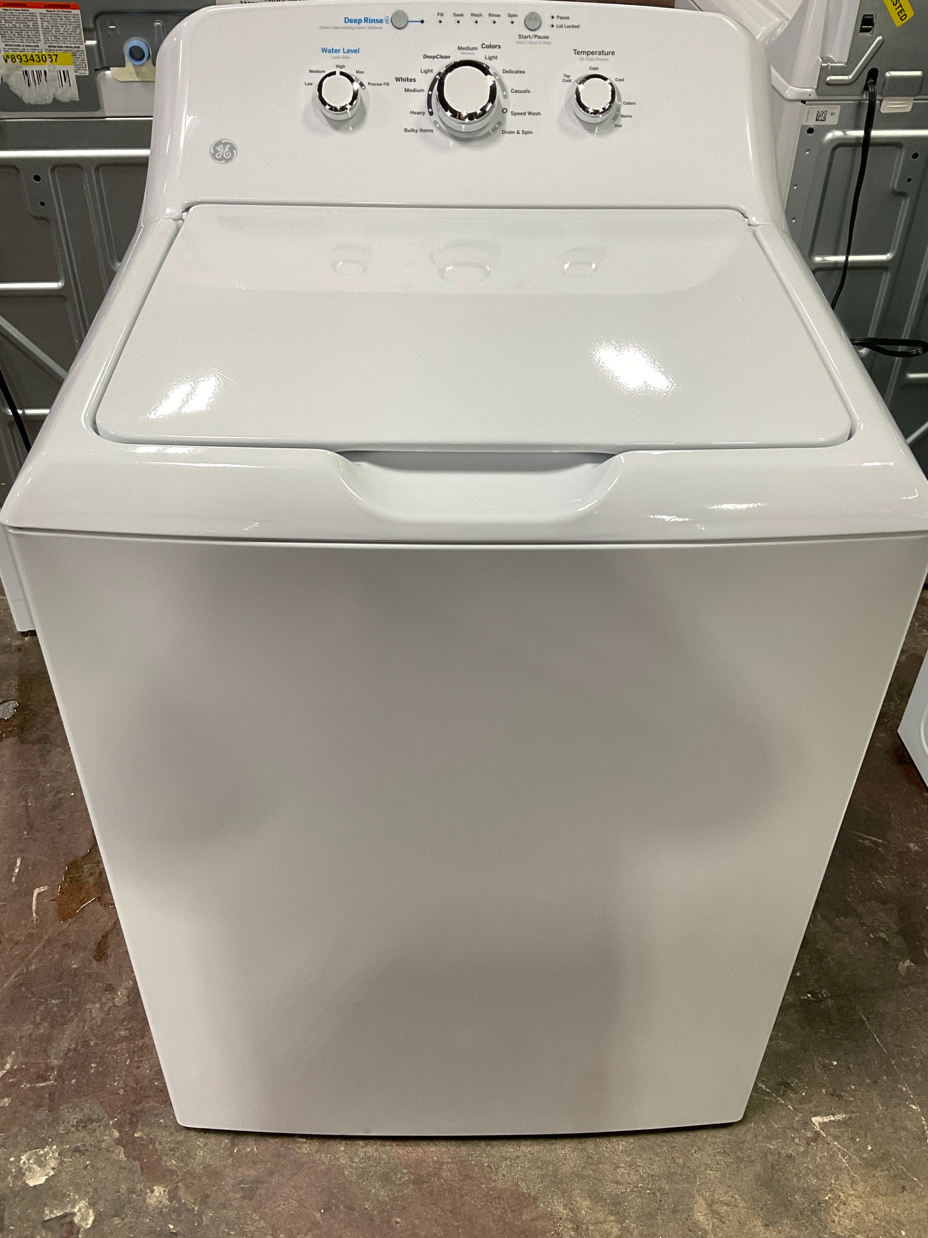 GE® 4.0 cu. ft. Capacity Washer with Stainless Steel Basket and Water Level Control - Image 16