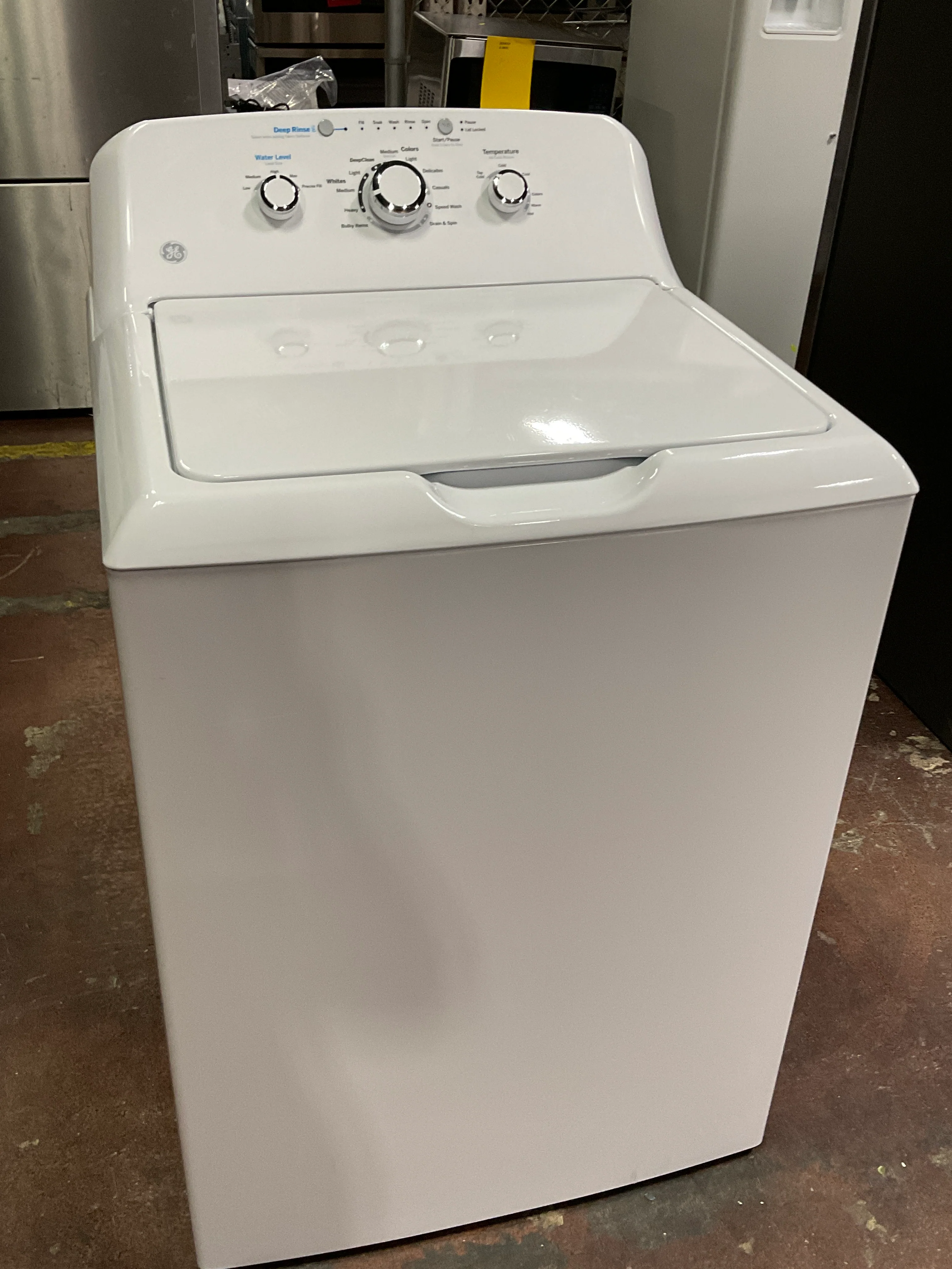 GE® 4.0 cu. ft. Capacity Washer with Stainless Steel Basket and Water Level Control - Image 24