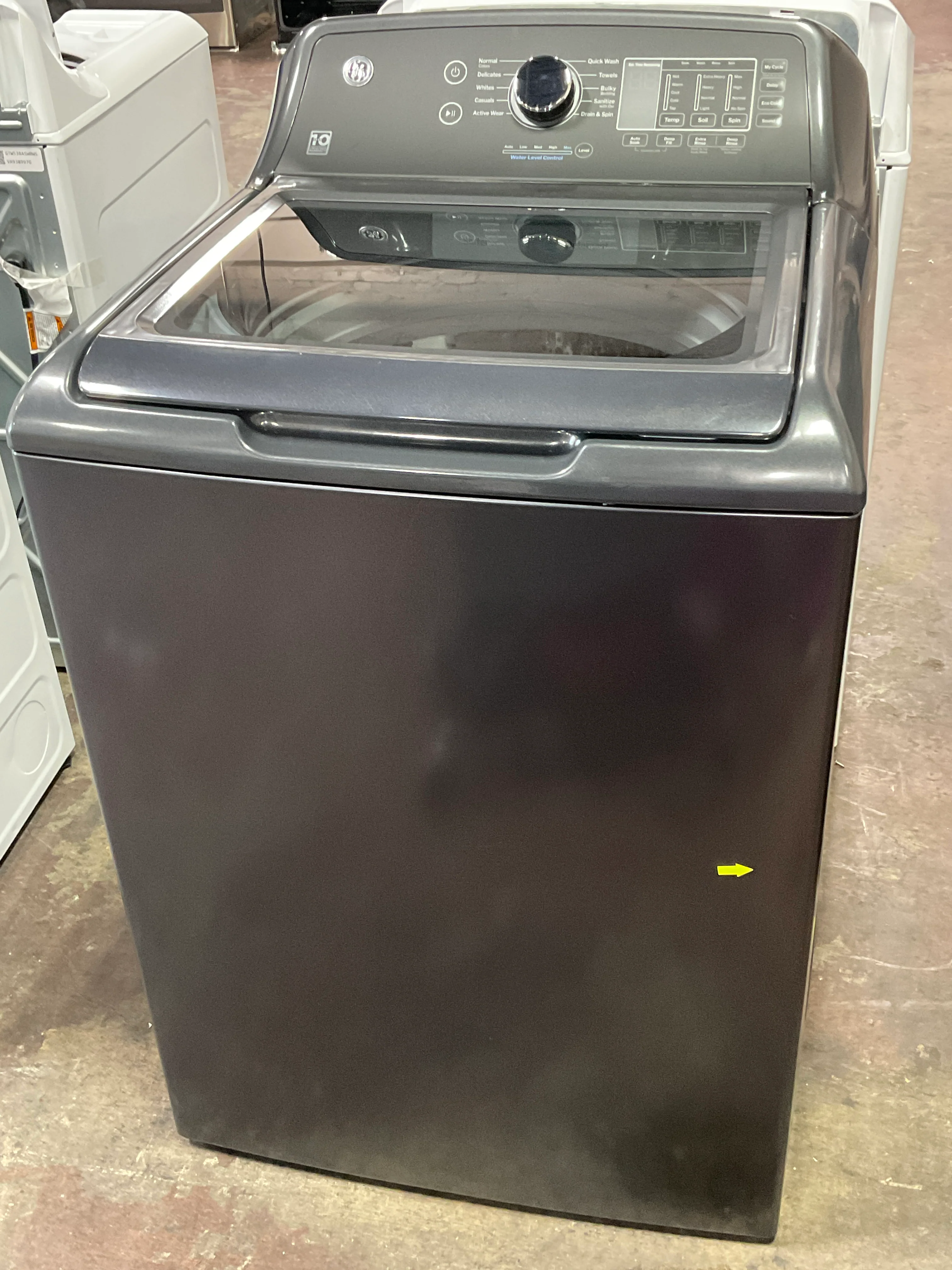 GE® 4.5 cu. ft. Capacity Washer with Water Level Control - Image 10