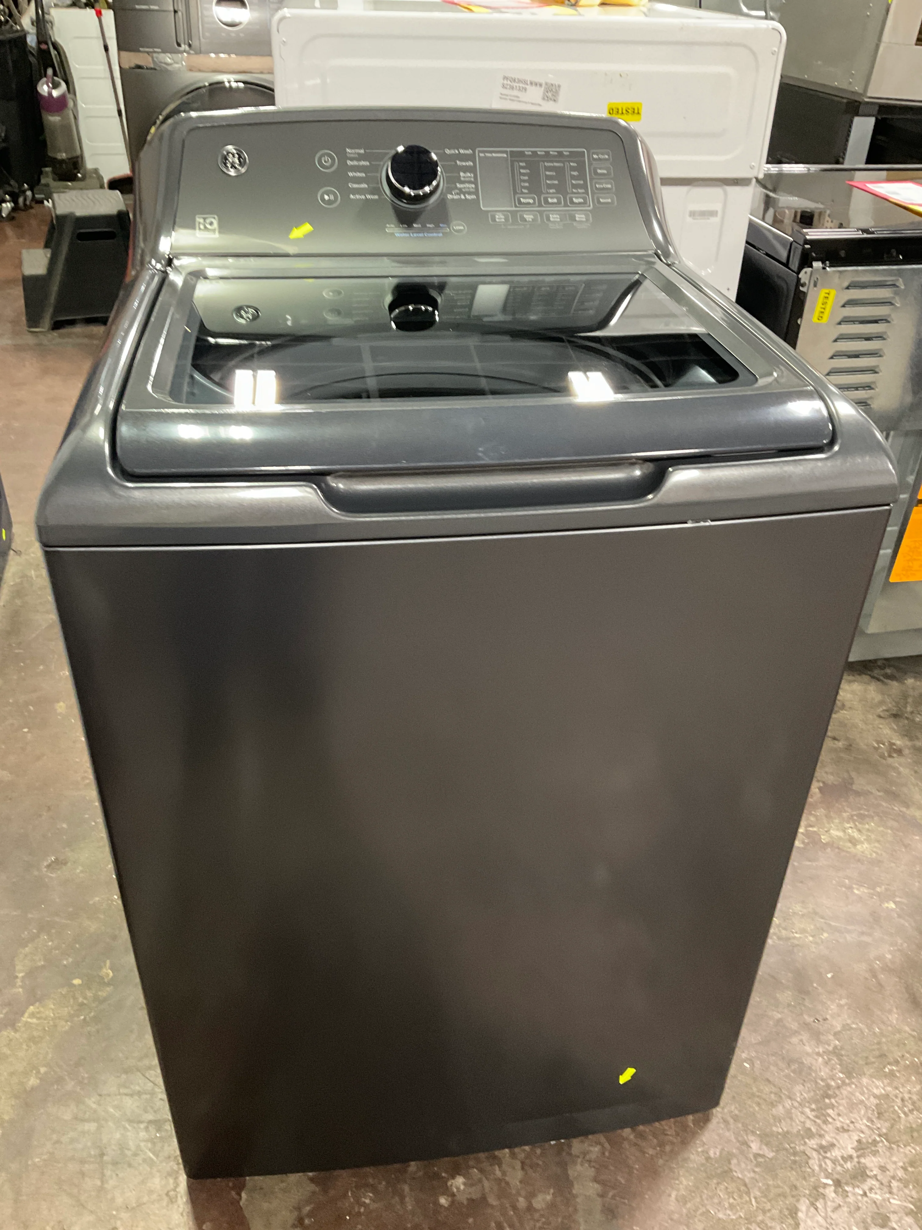 GE® 4.5 cu. ft. Capacity Washer with Water Level Control - Image 11