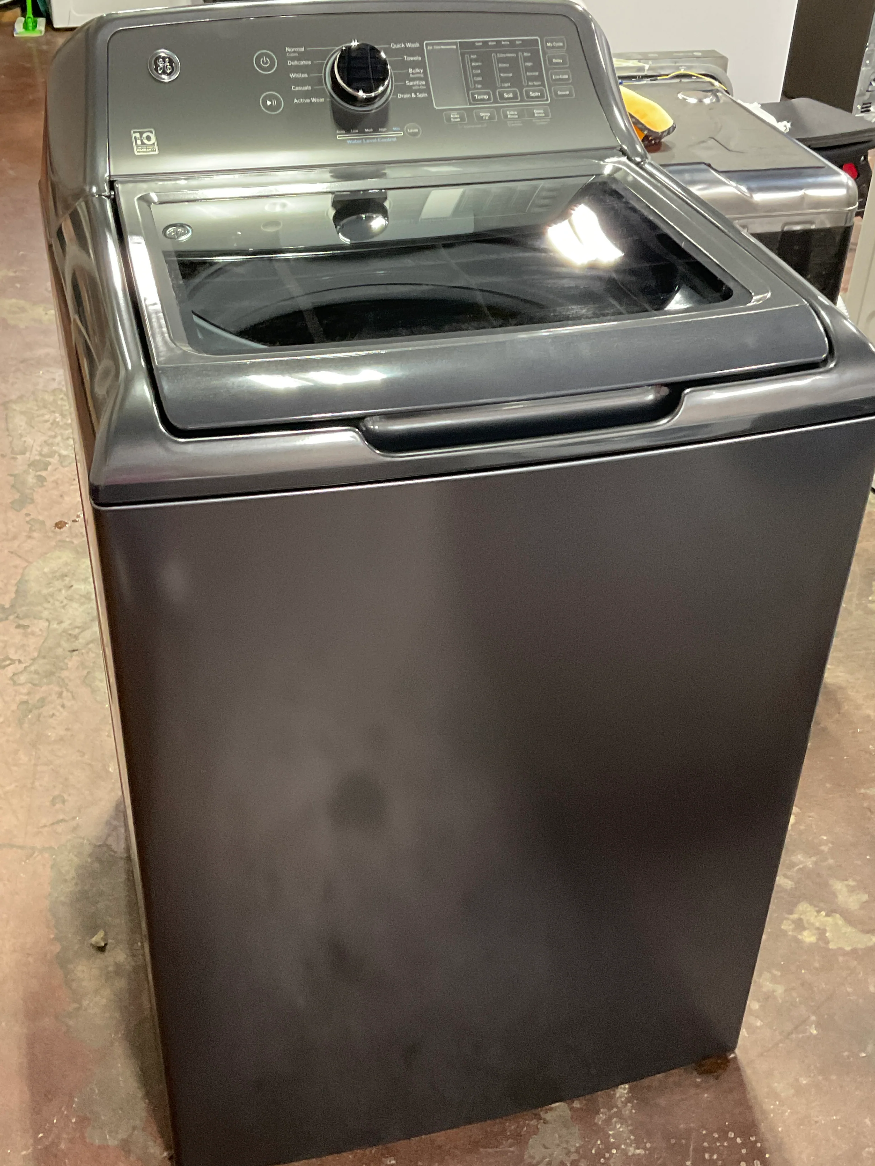 GE® 4.5 cu. ft. Capacity Washer with Water Level Control - Image 13