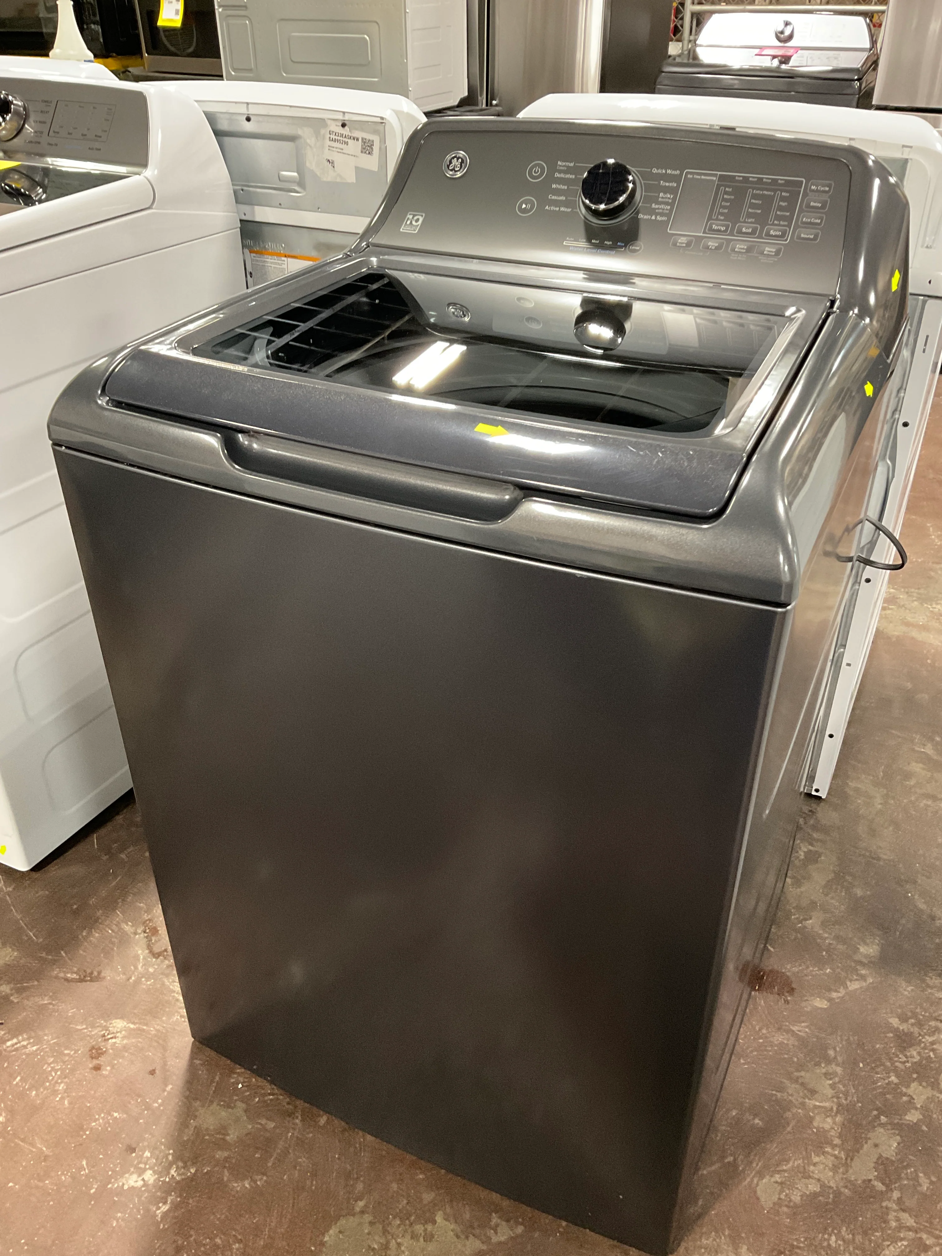 GE® 4.5 cu. ft. Capacity Washer with Water Level Control - Image 15