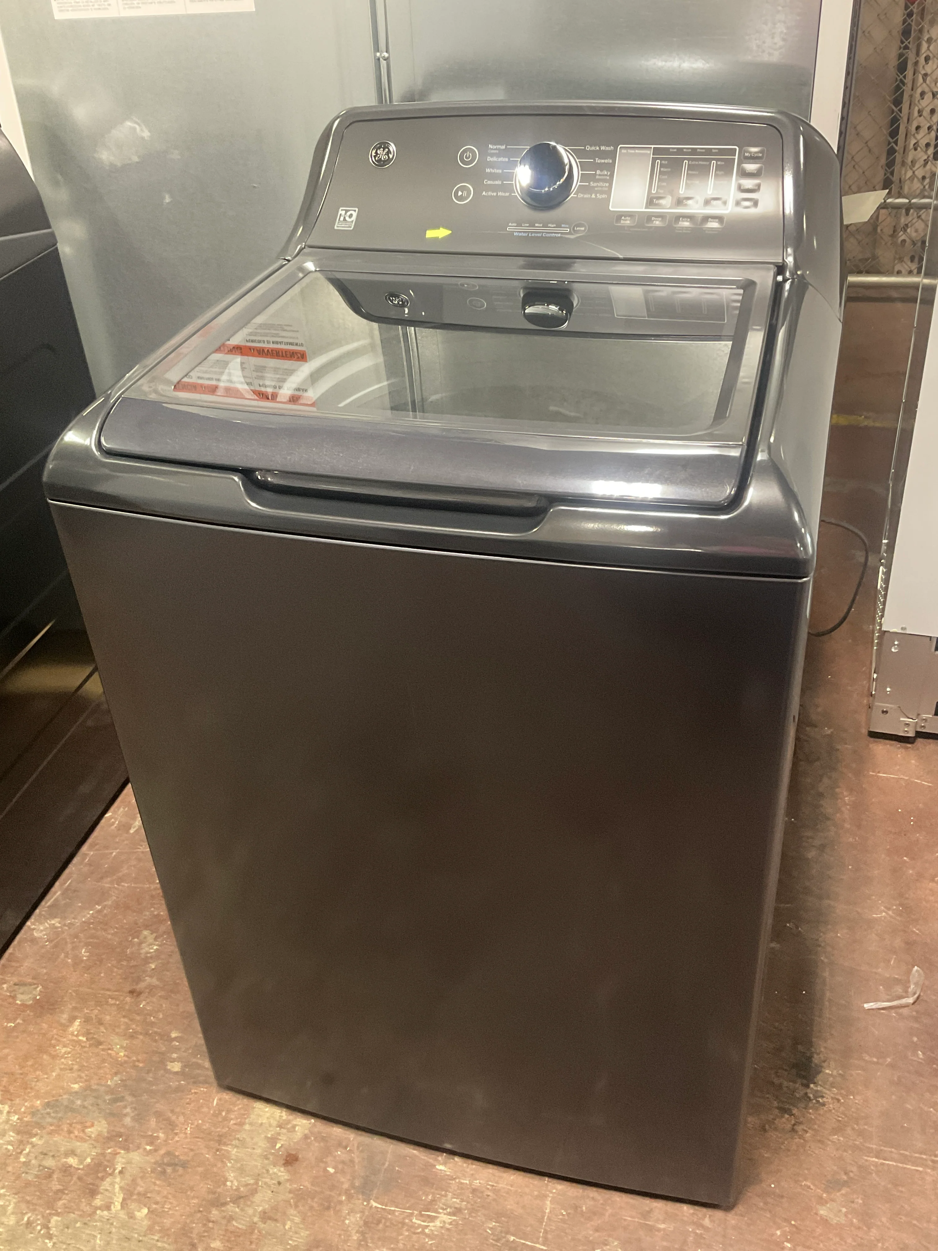 GE® 4.5 cu. ft. Capacity Washer with Water Level Control - Image 17