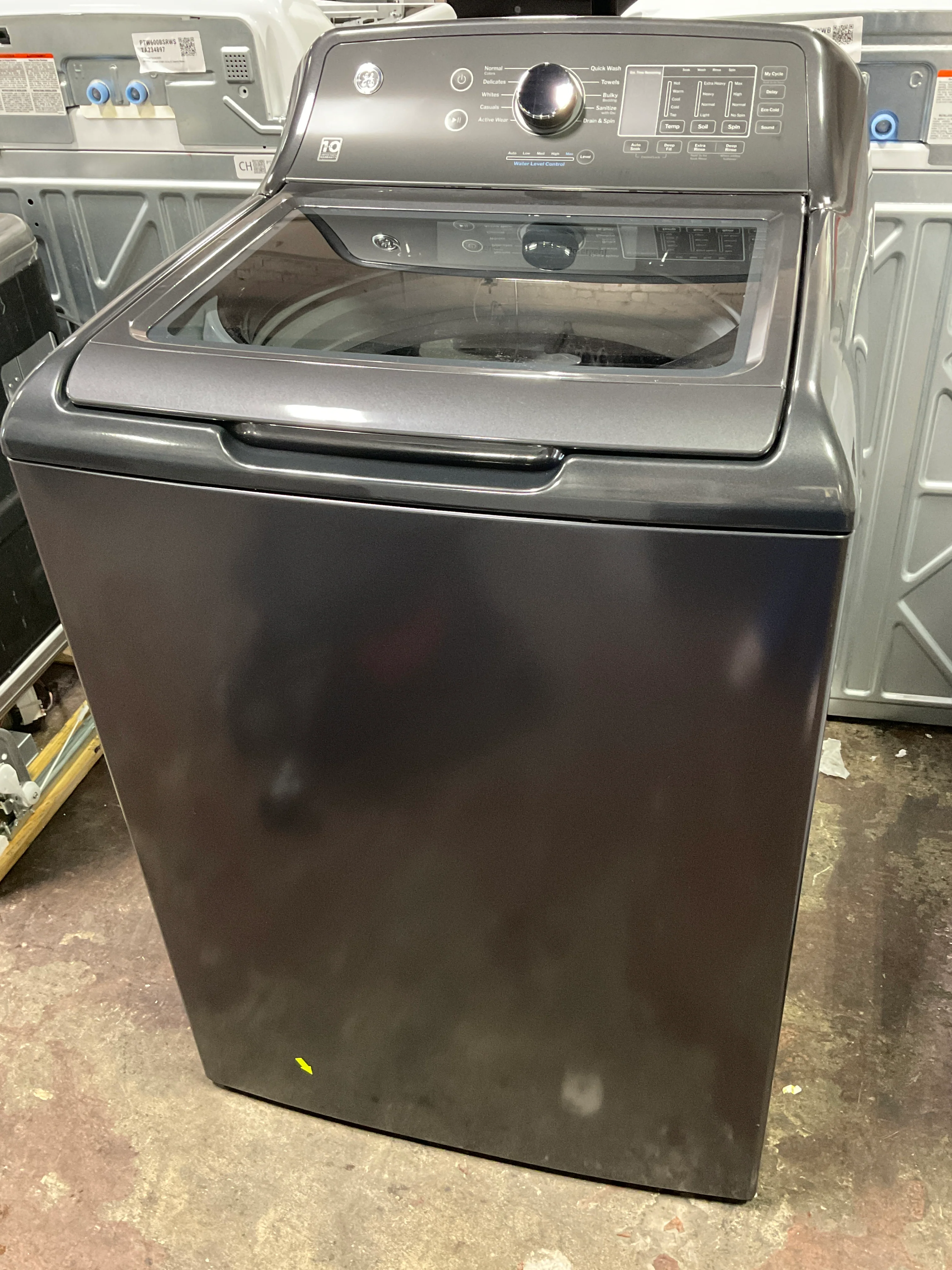 GE® 4.5 cu. ft. Capacity Washer with Water Level Control - Image 7