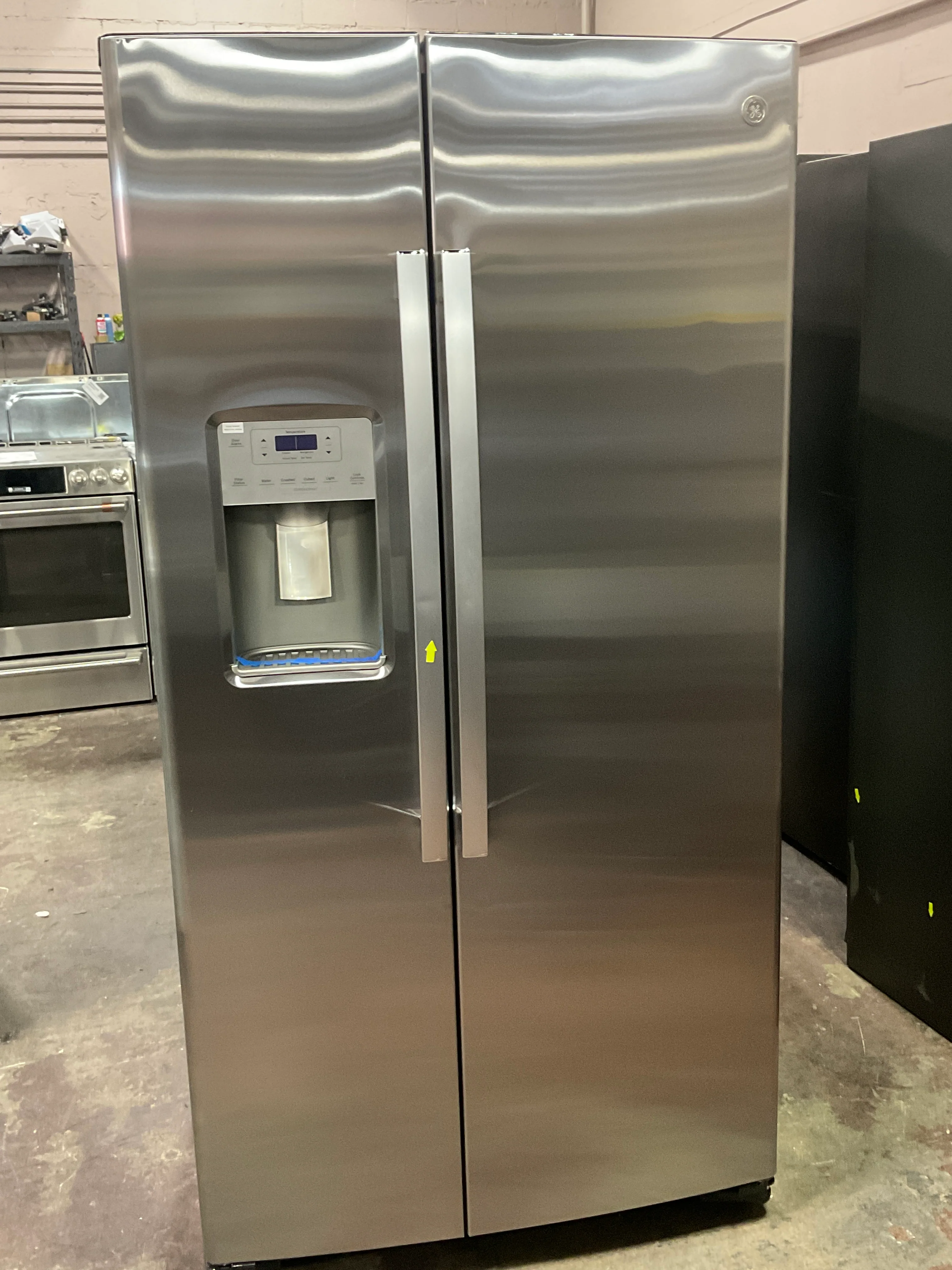GE 21.8 Cu. Ft. Counter-Depth Fingerprint Resistant Side-By-Side Refrigerator - Image 10