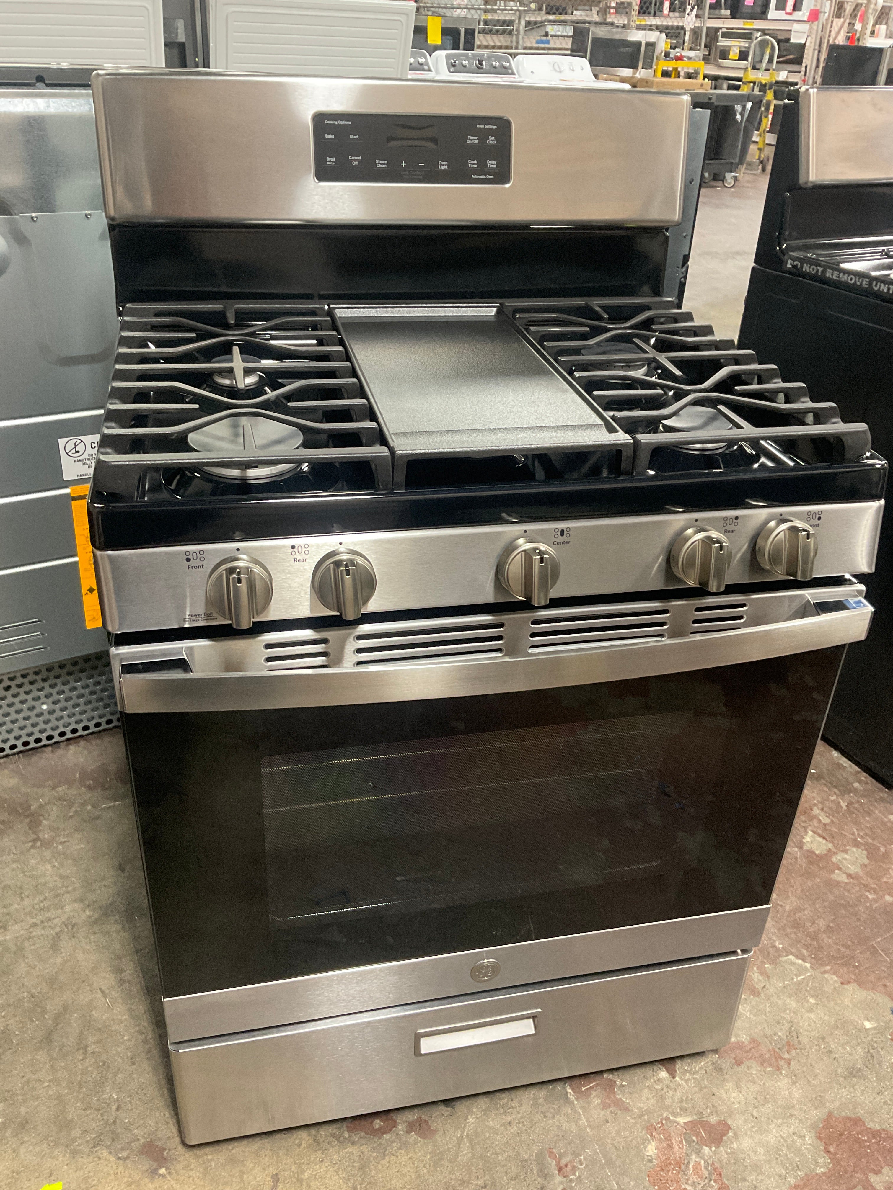 GE® 30" Free-Standing Gas Range - Image 10