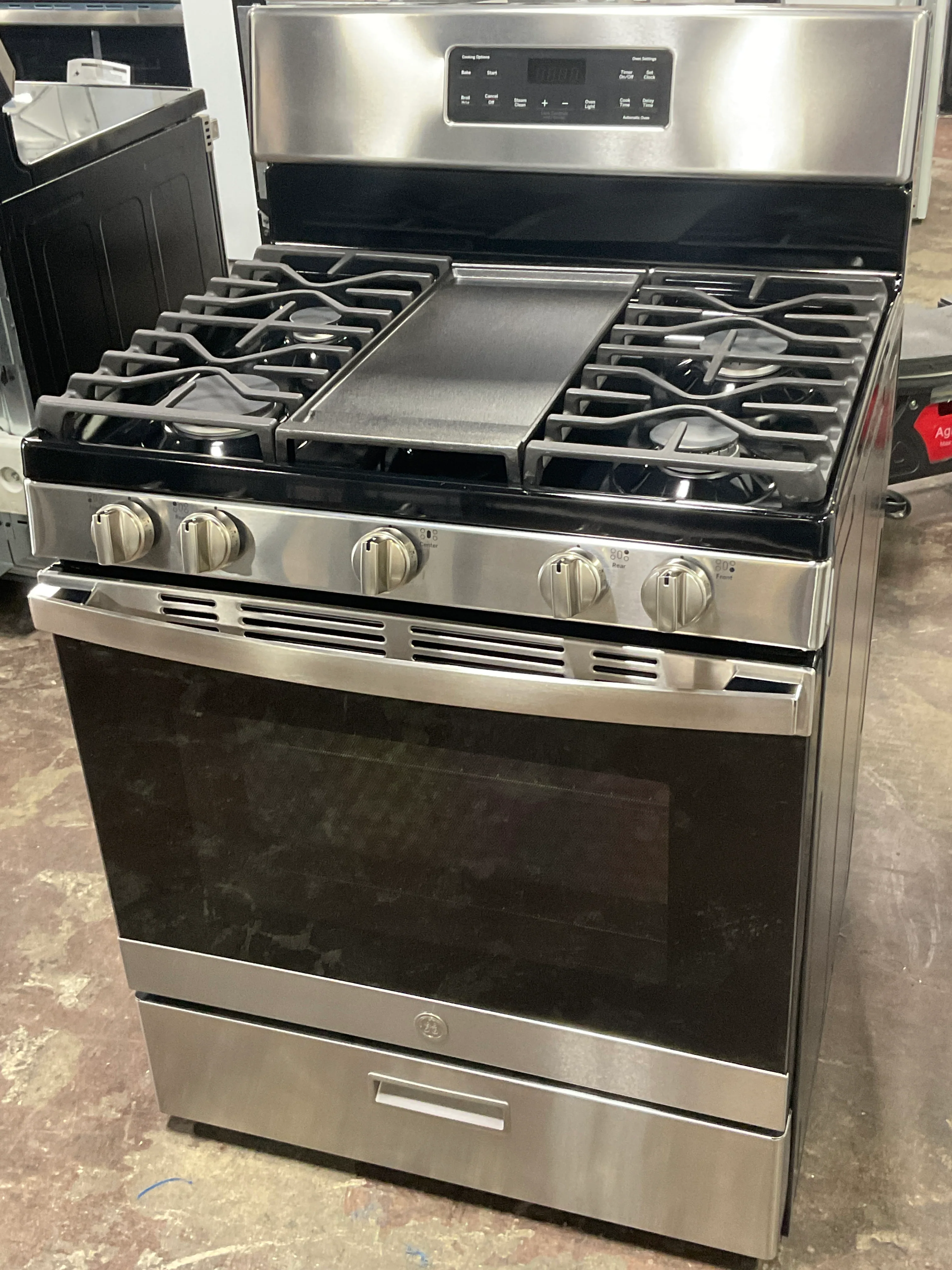 GE® 30" Free-Standing Gas Range - Image 6