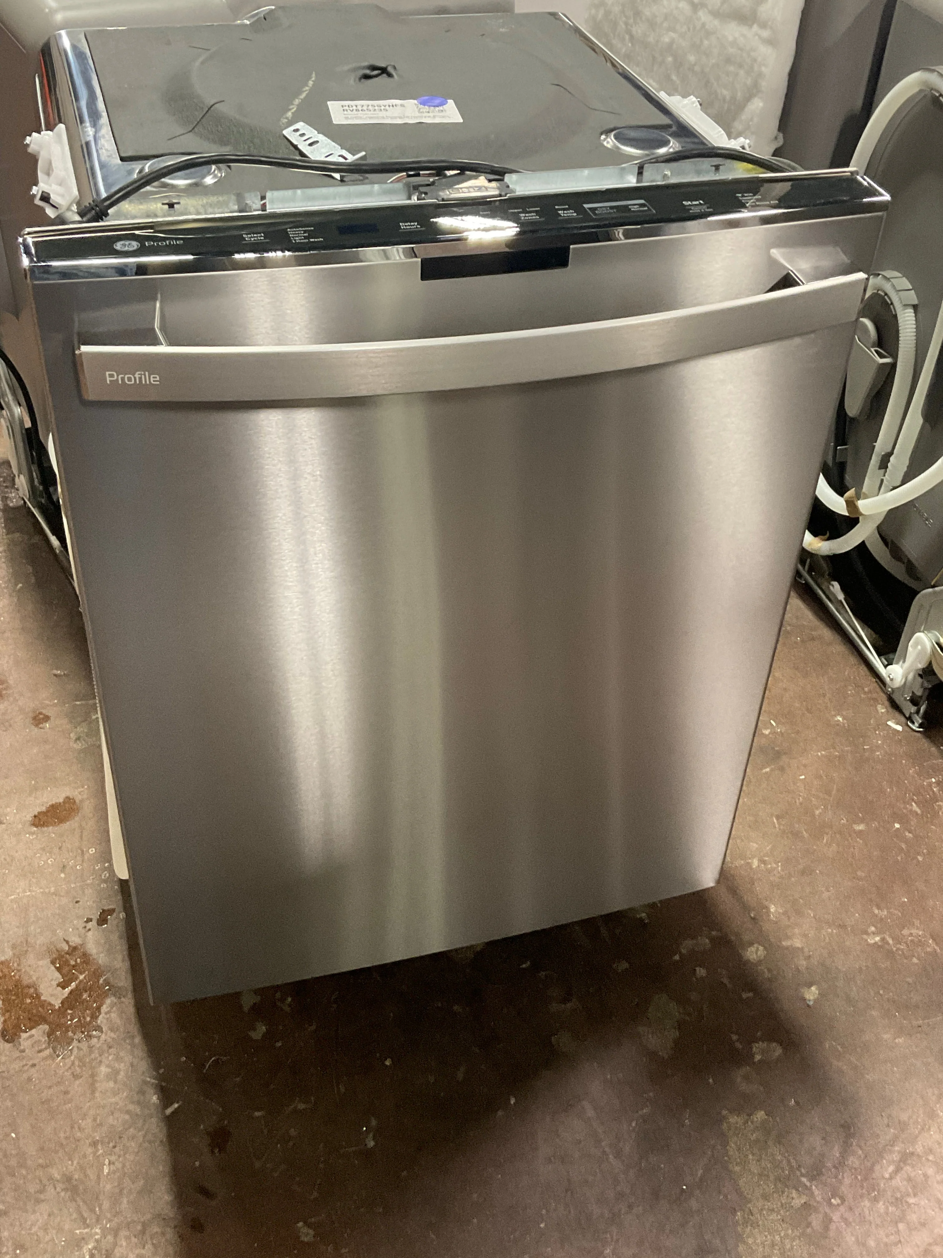 GE Profile™ ENERGY STAR® Fingerprint Resistant Top Control with Stainless Steel Interior Dishwasher with Sanitize Cycle & Twin Turbo Dry Boost - Image 6