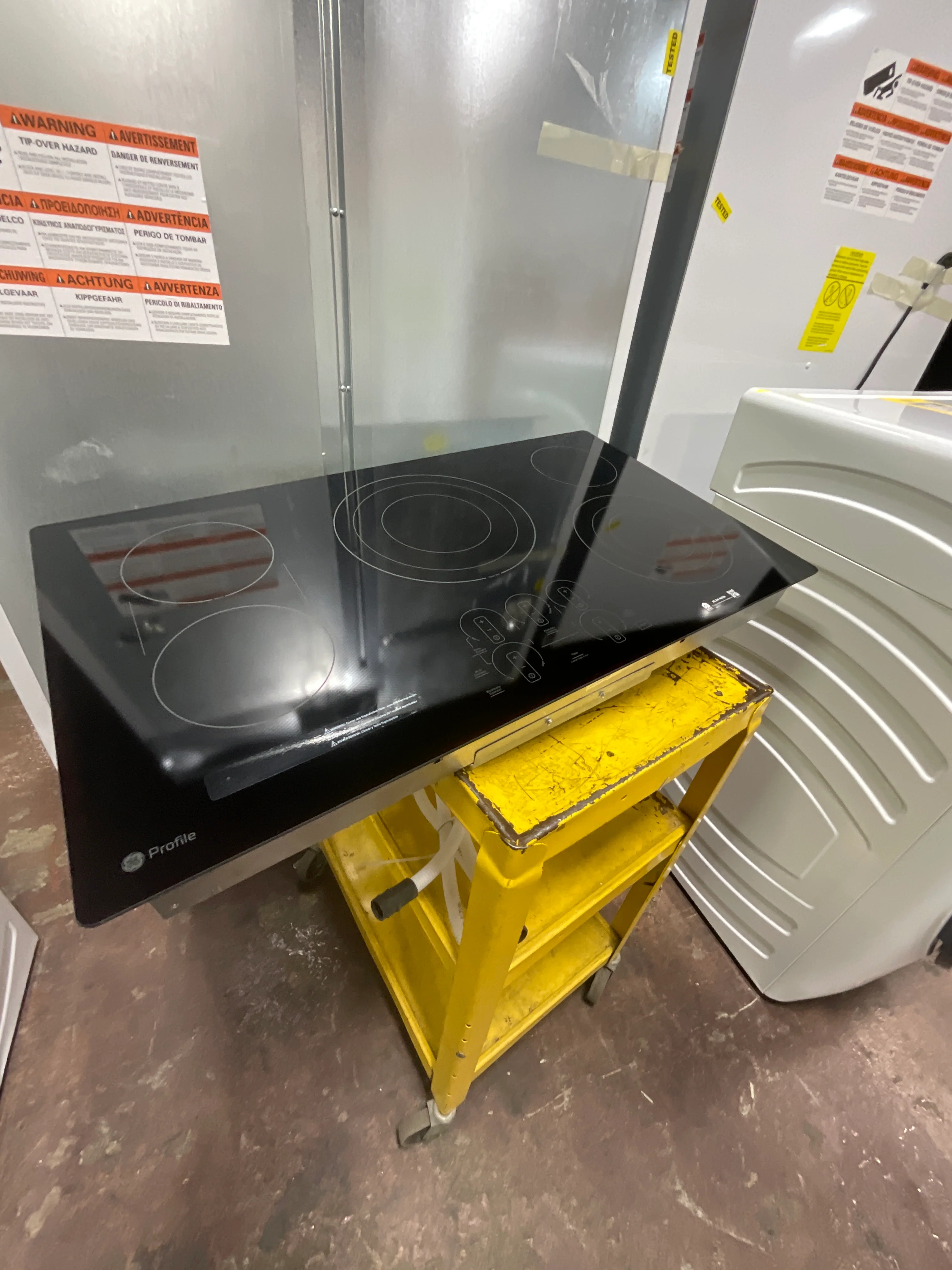 GE Profile™ 36" Built-In Touch Control Cooktop - Image 6