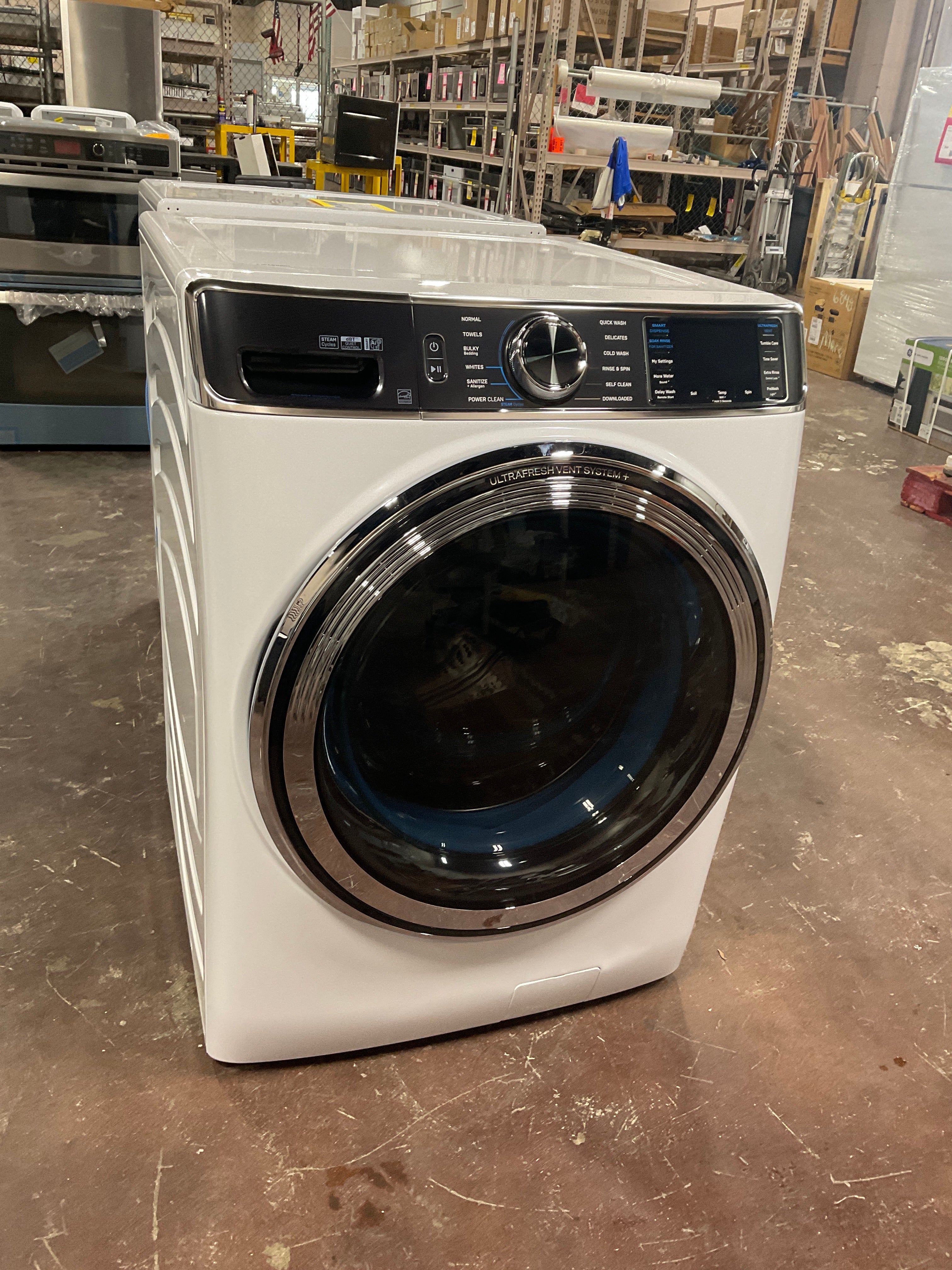 GE Profile™ 5.3 cu. ft. Capacity Smart Front Load ENERGY STAR® Washer with UltraFresh™ Vent System+ with OdorBlock™ - Image 6