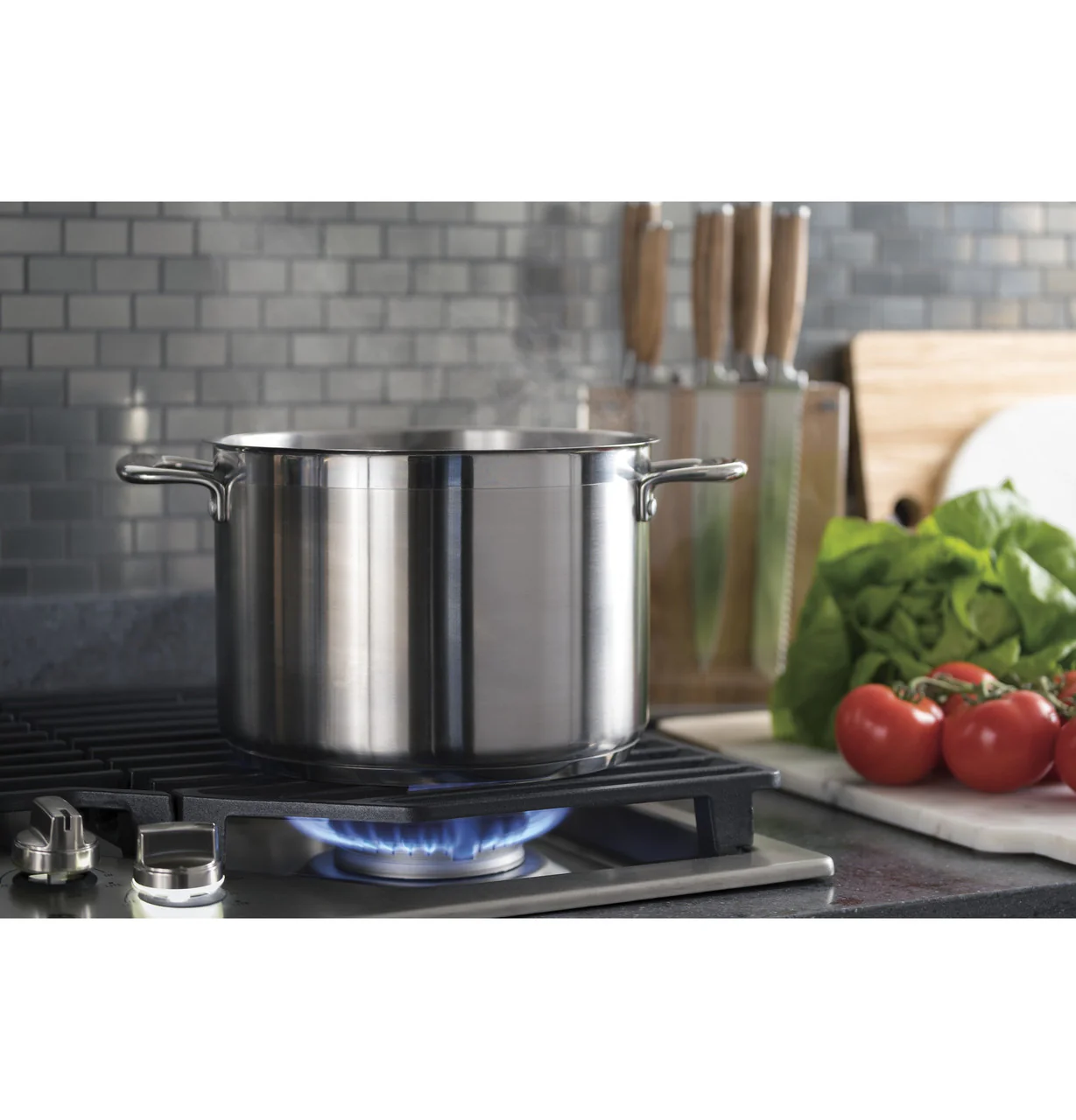 GE Profile™ 36" Built-In Tri-Ring Gas Cooktop with 5 Burners and Included Extra-Large Integrated Griddle - Image 3