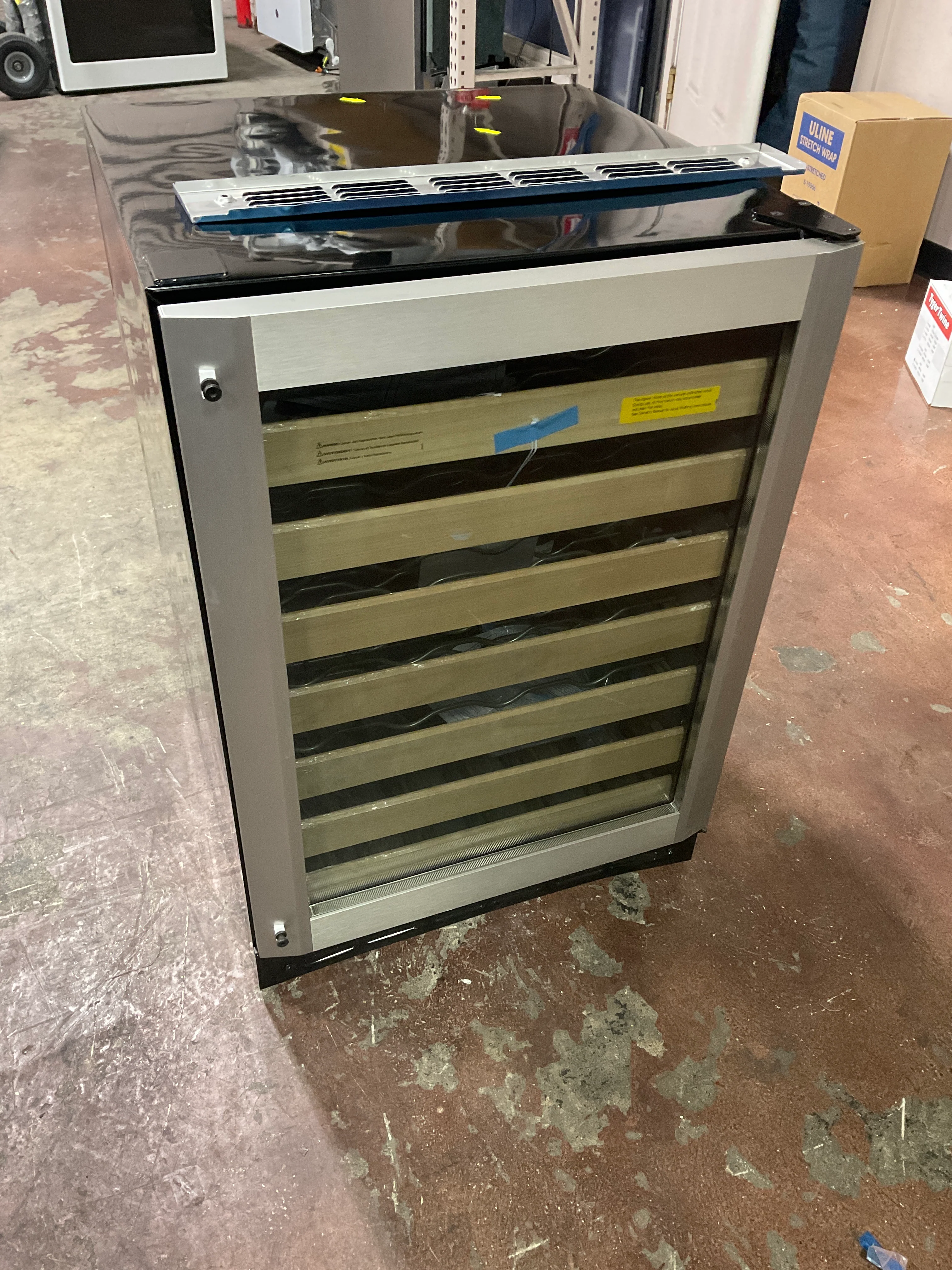 Monogram 24" Stainless Steel Wine Reserve - Image 11