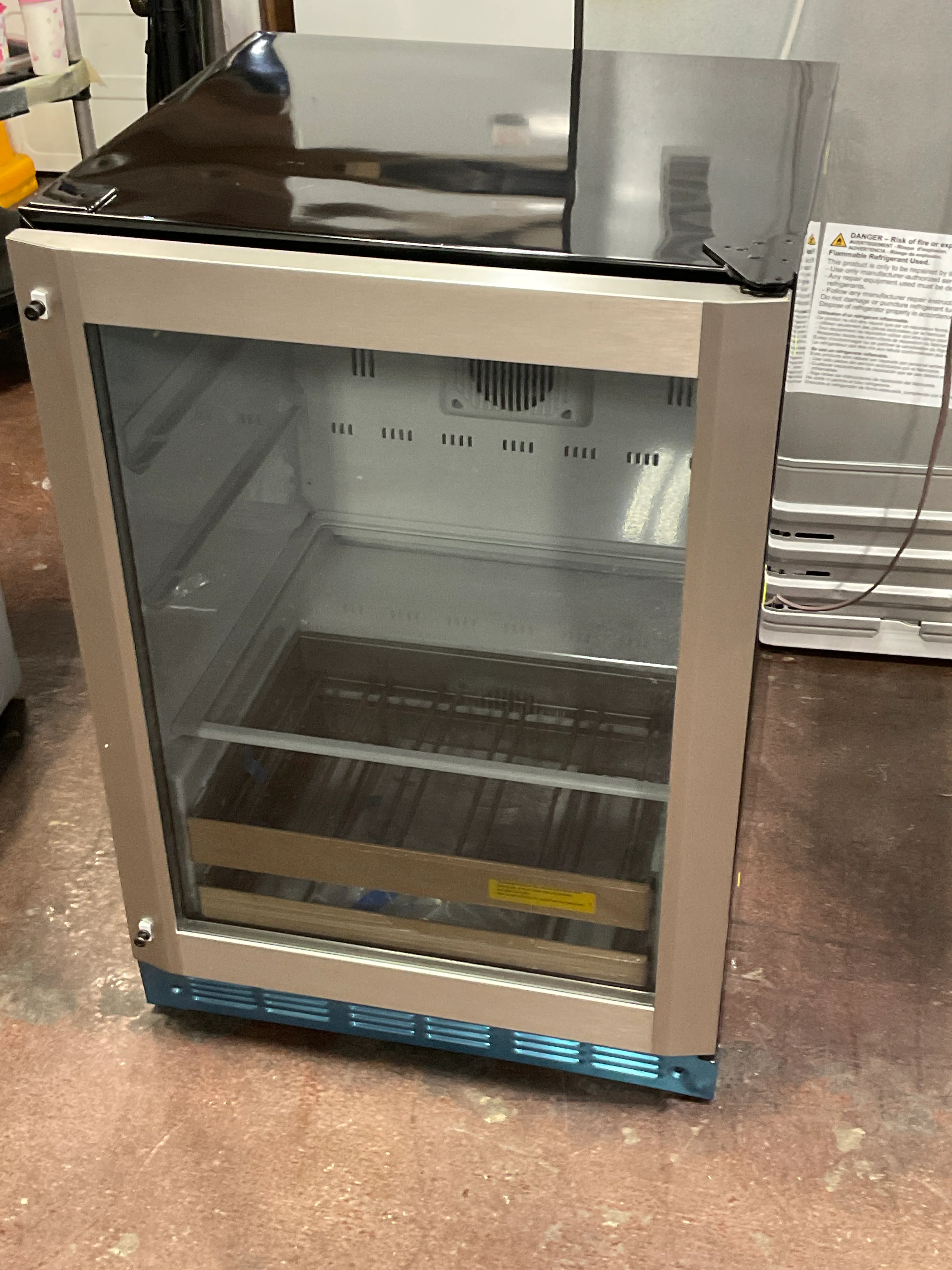 Monogram 24" Stainless Steel Wine Reserve - Image 12