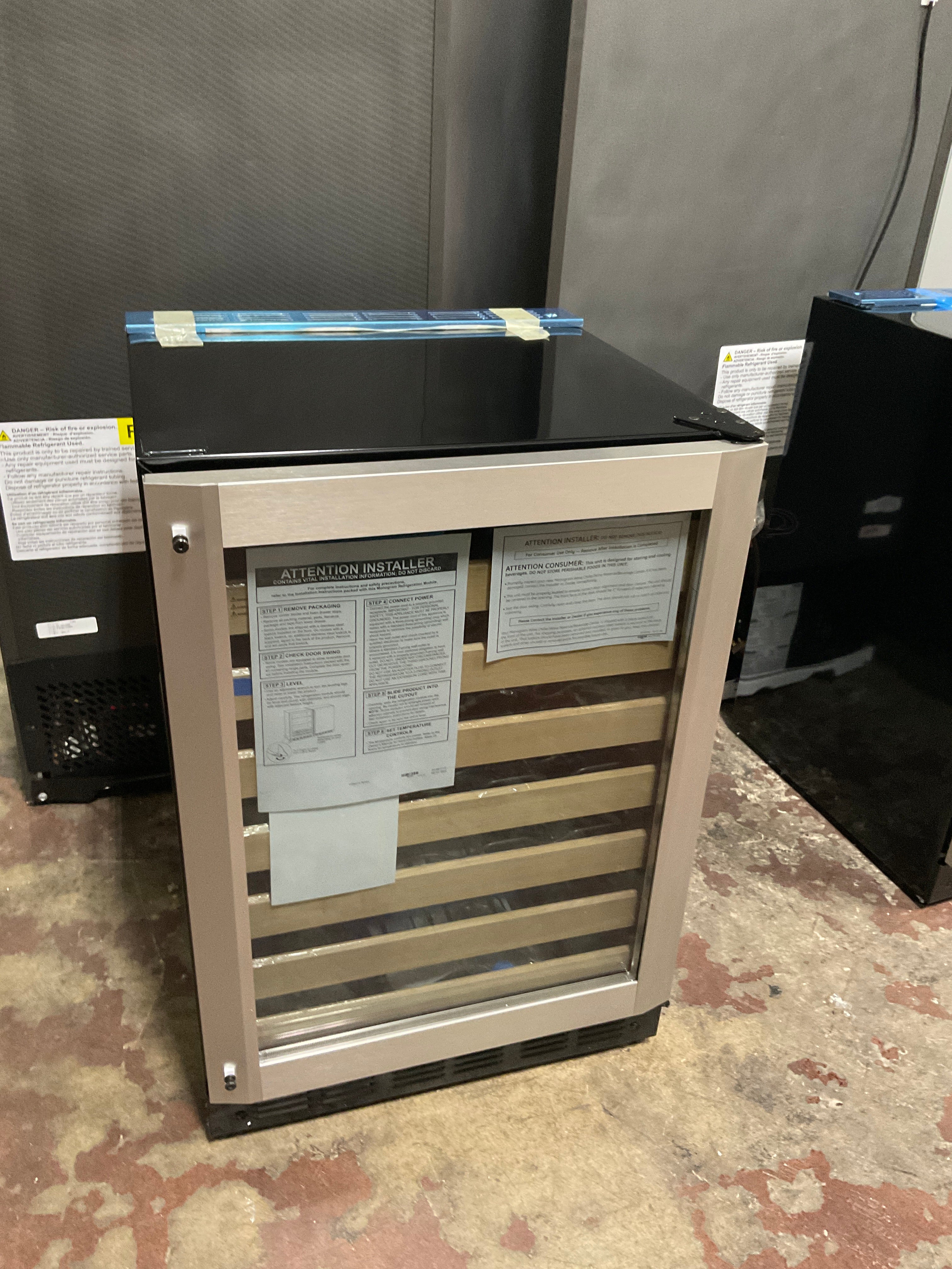 Monogram 24" Stainless Steel Wine Reserve - Image 17